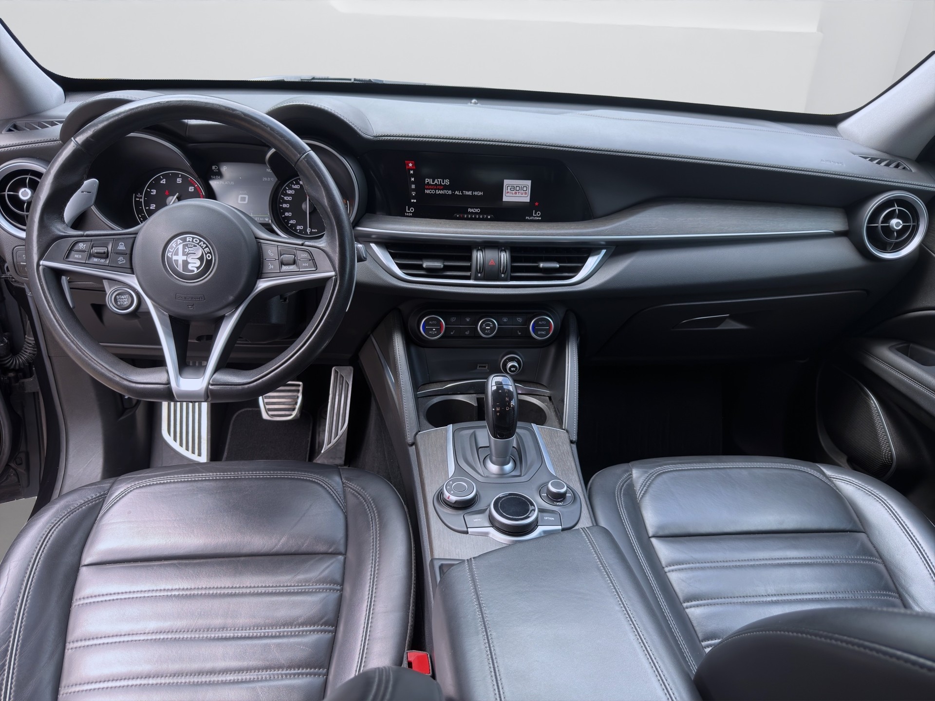ALFA ROMEO Stelvio 2.0 Executive Q4 Automatic-image-11