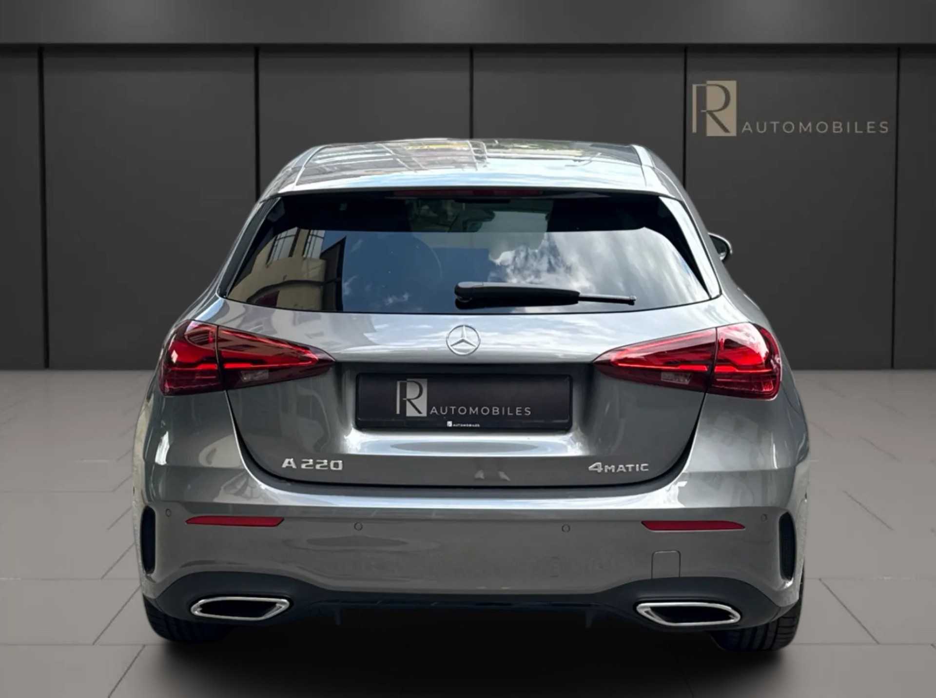 MERCEDES-BENZ A 220 4Matic 8G-DCT-image-6