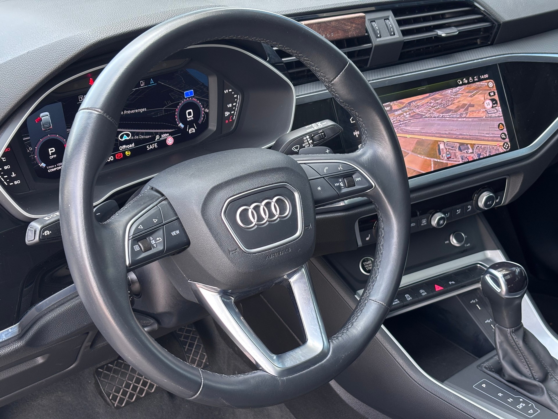 AUDI Q3 Sportback 45 TFSI S line quattro S-tronic-image-15