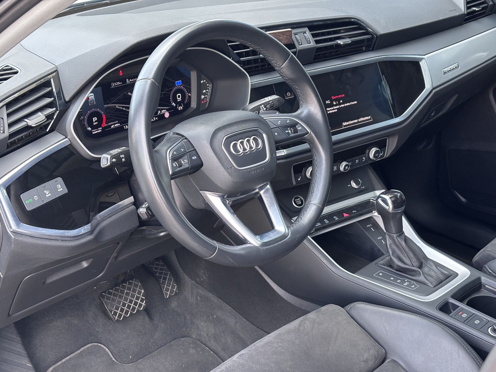AUDI Q3 Sportback 45 TFSI S line quattro S-tronic-image-12