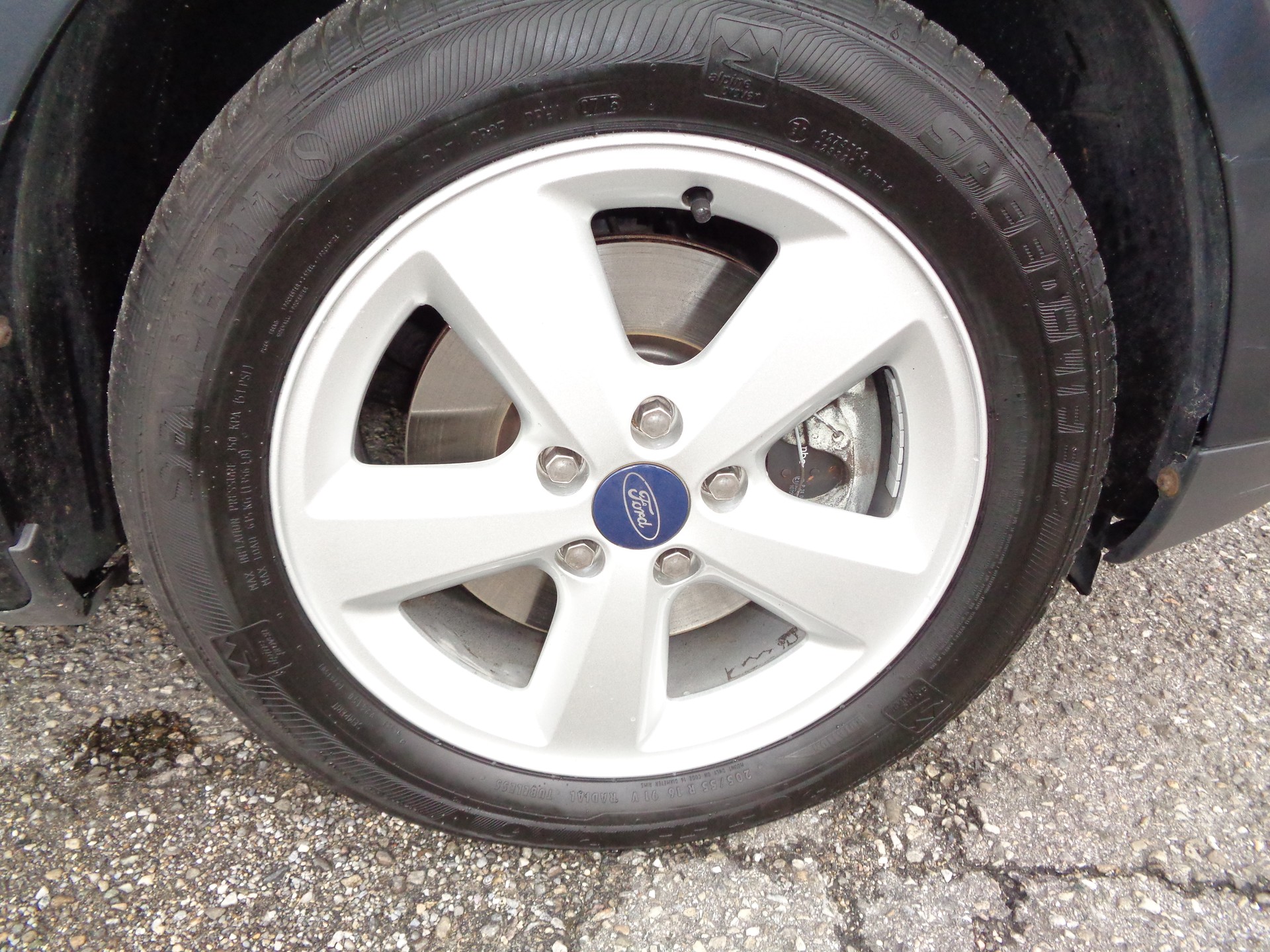 FORD Focus 2.0i Carving-image-5