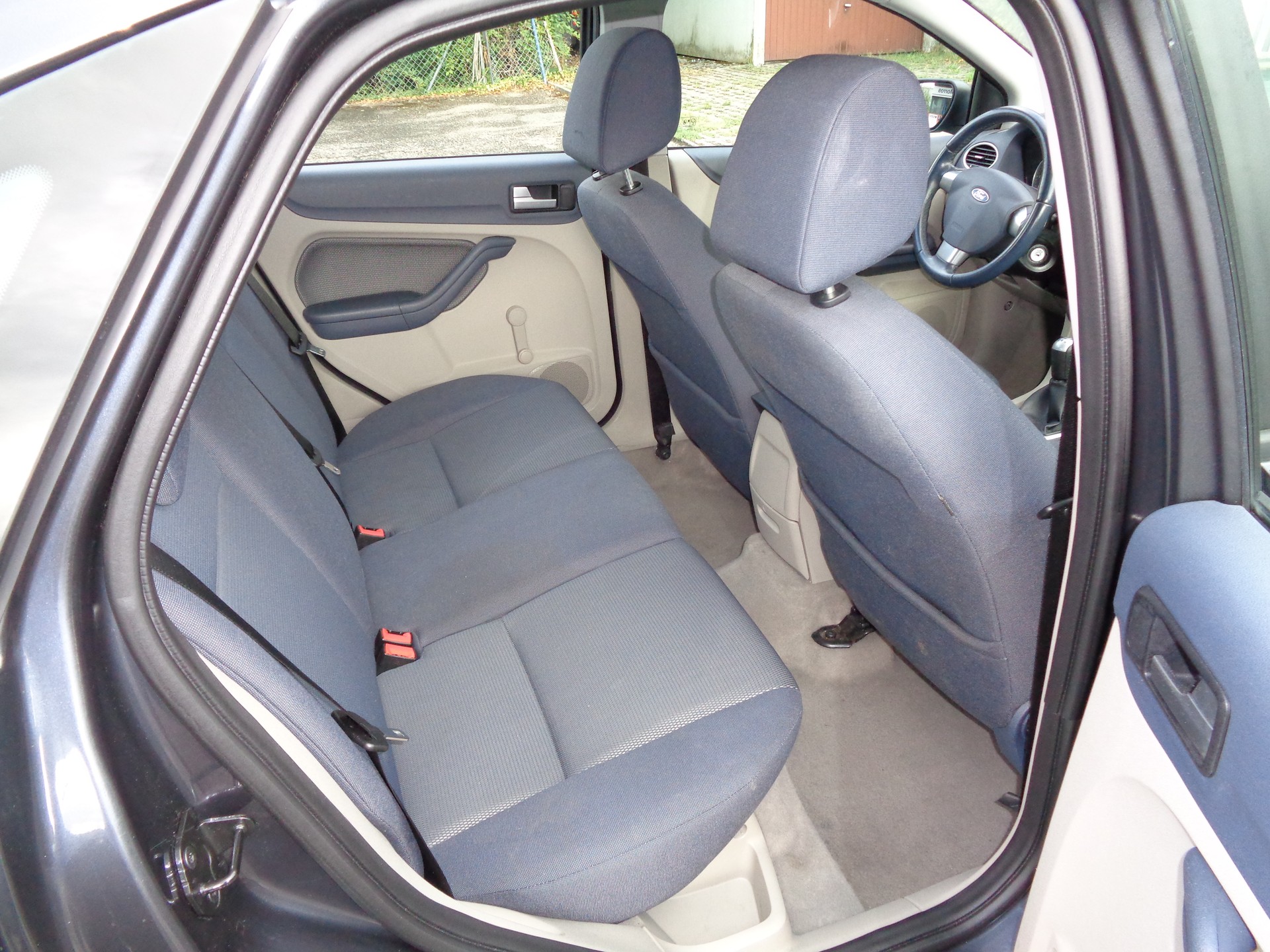 FORD Focus 2.0i Carving-image-7