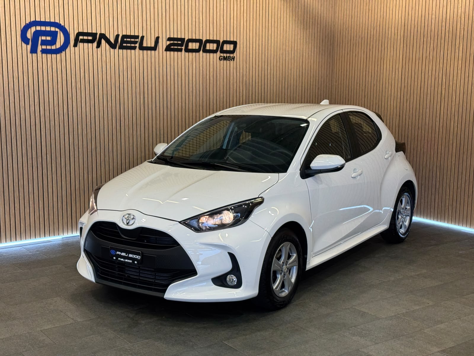 TOYOTA Yaris 1.5 Trend