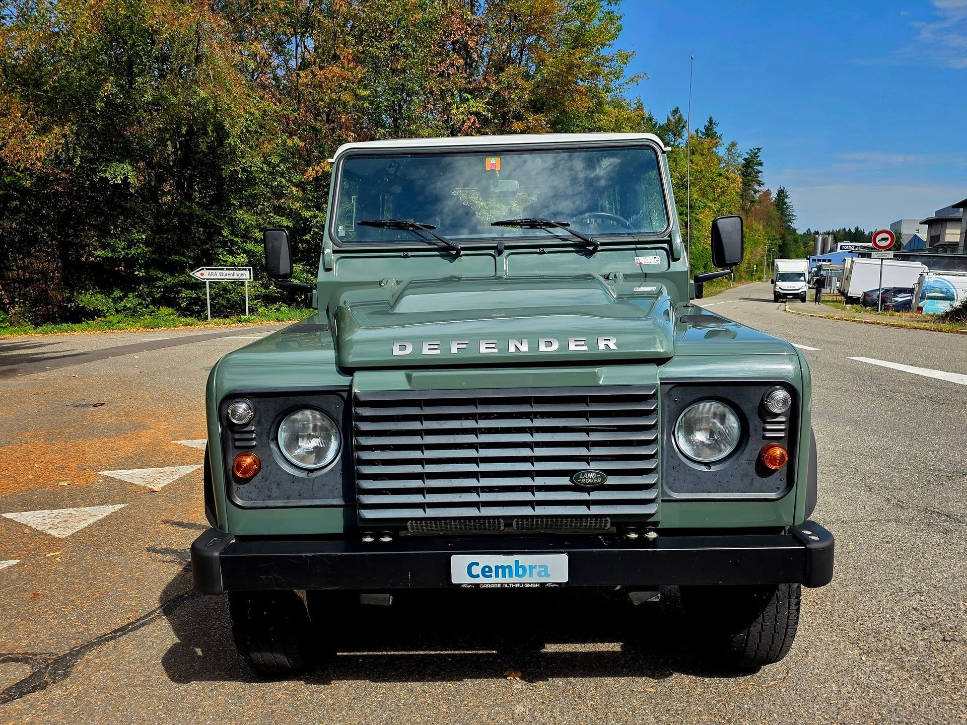 LAND ROVER Defender 90 2.2 TD4 67 Years Edition-image-7