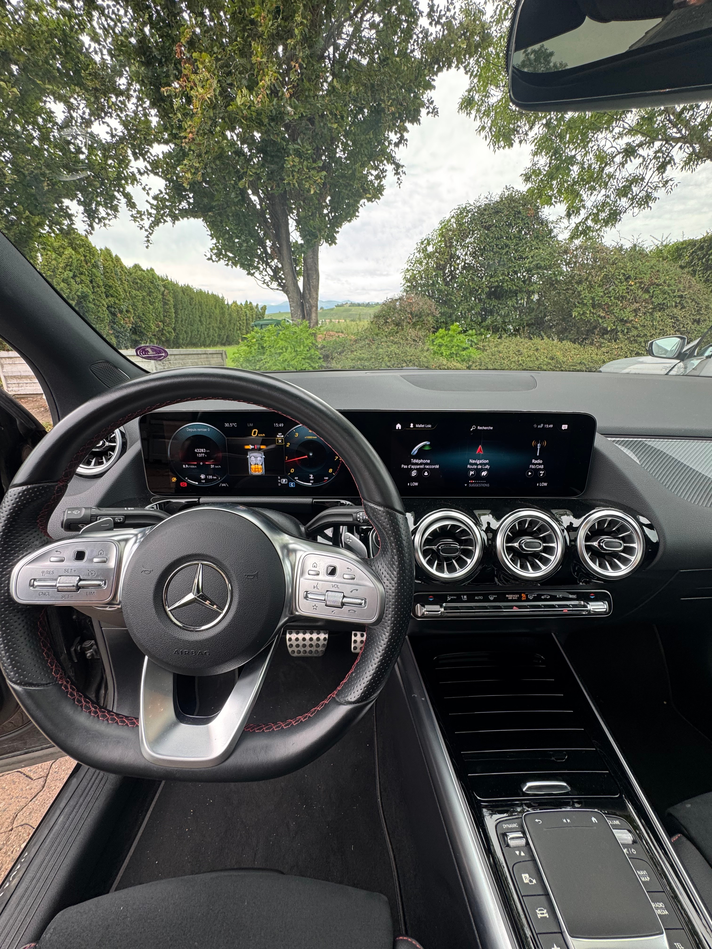 MERCEDES-BENZ GLA 200 AMG Line — slika 1