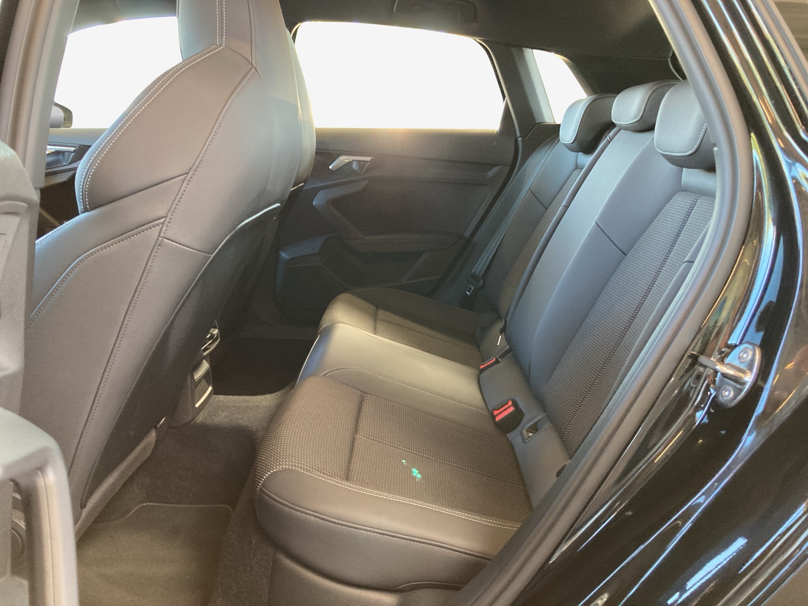 AUDI A3 Sportback 35 TFSI advanced Attraction S-tronic-image-11