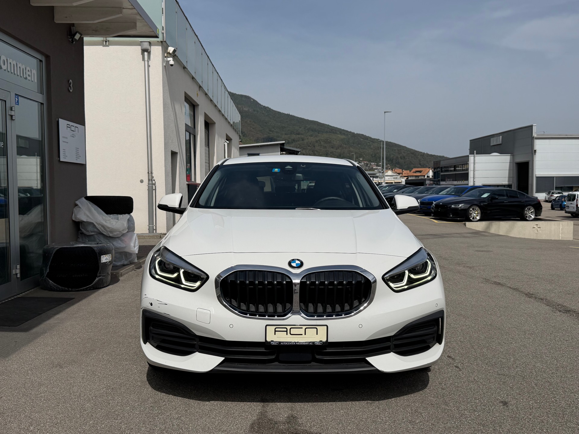BMW 120i Steptronic-image-1