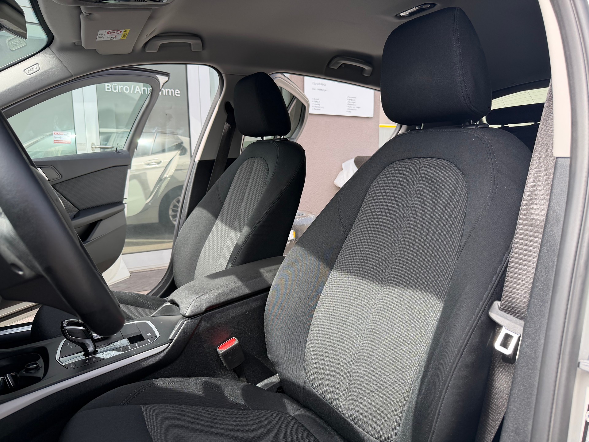 BMW 120i Steptronic-image-9