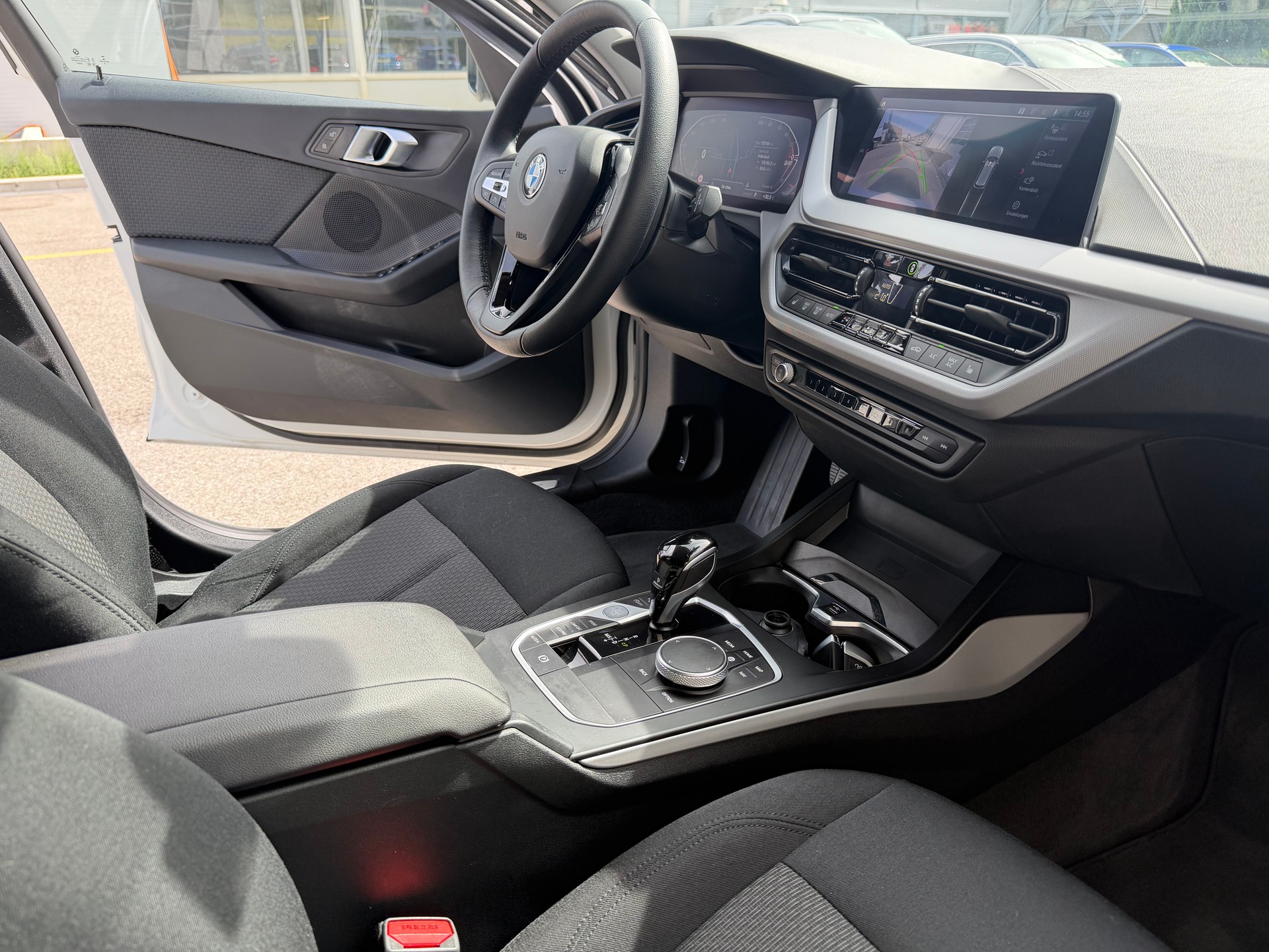 BMW 120i Steptronic-image-14
