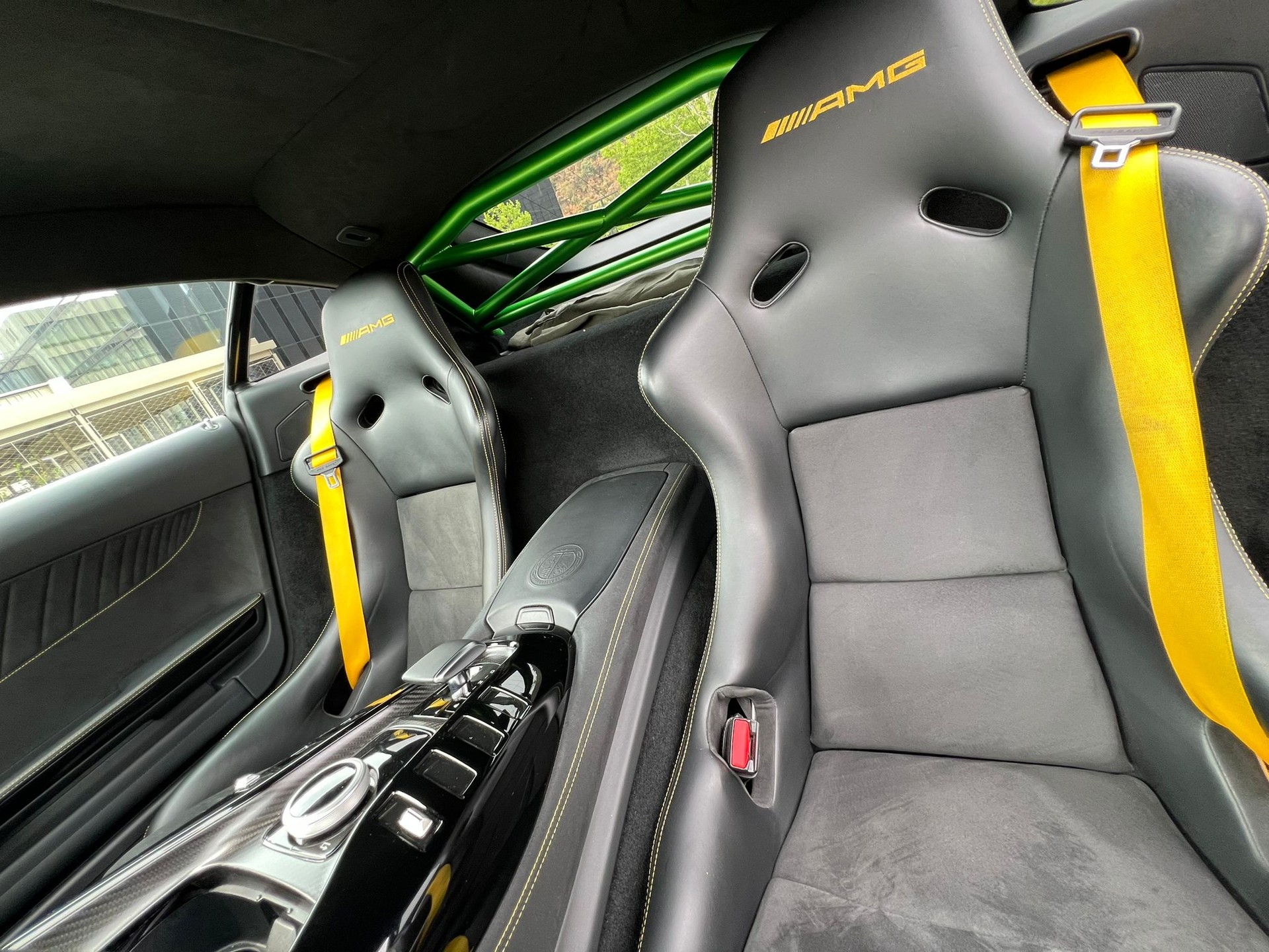 MERCEDES-BENZ AMG GT R Speedshift DCT-image-6