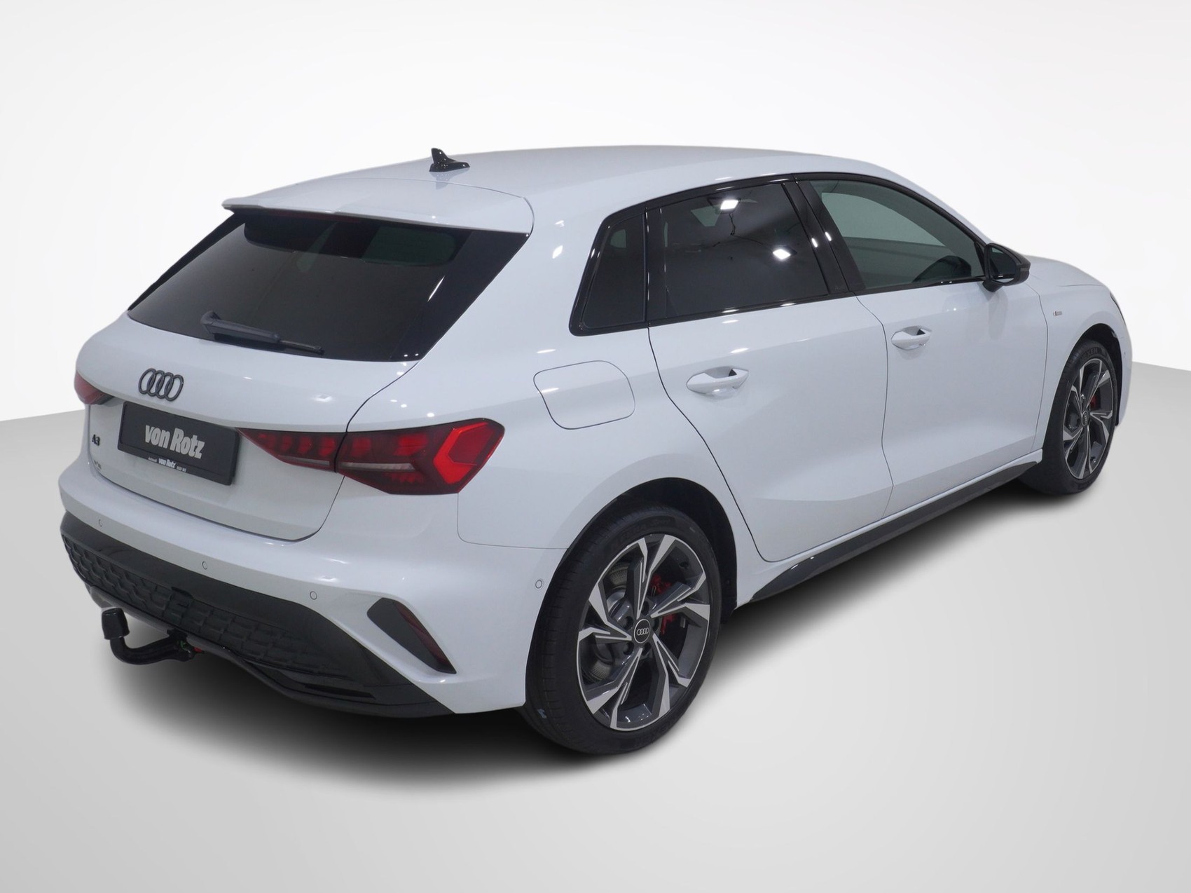 AUDI A3 Sportback 1.5 45 TFSI Plug-in-Hybrid S Line S-Tronic-image-4
