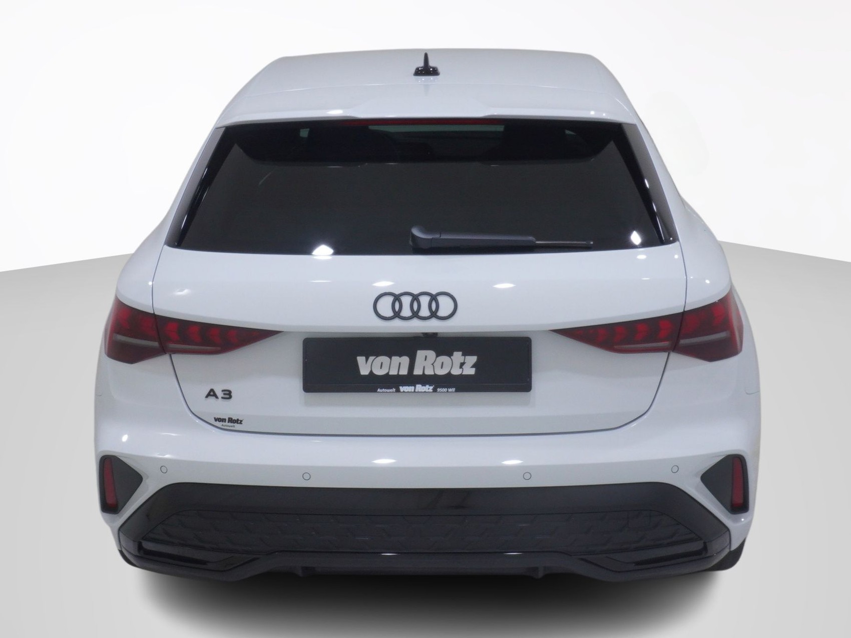 AUDI A3 Sportback 1.5 45 TFSI Plug-in-Hybrid S Line S-Tronic-image-2