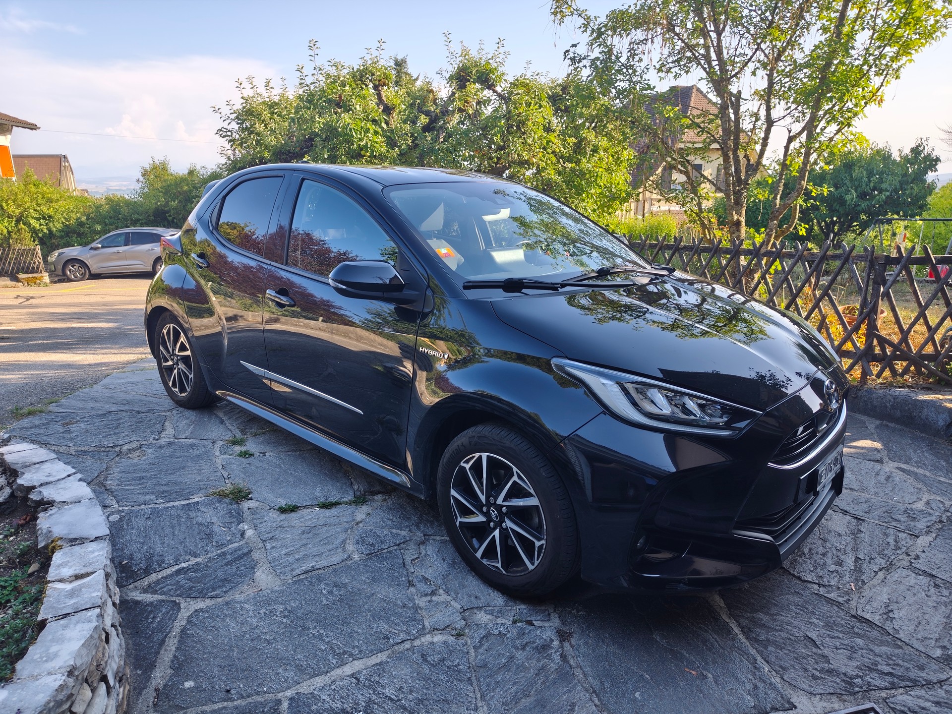 TOYOTA 1.5 VVT-i HSD Trend