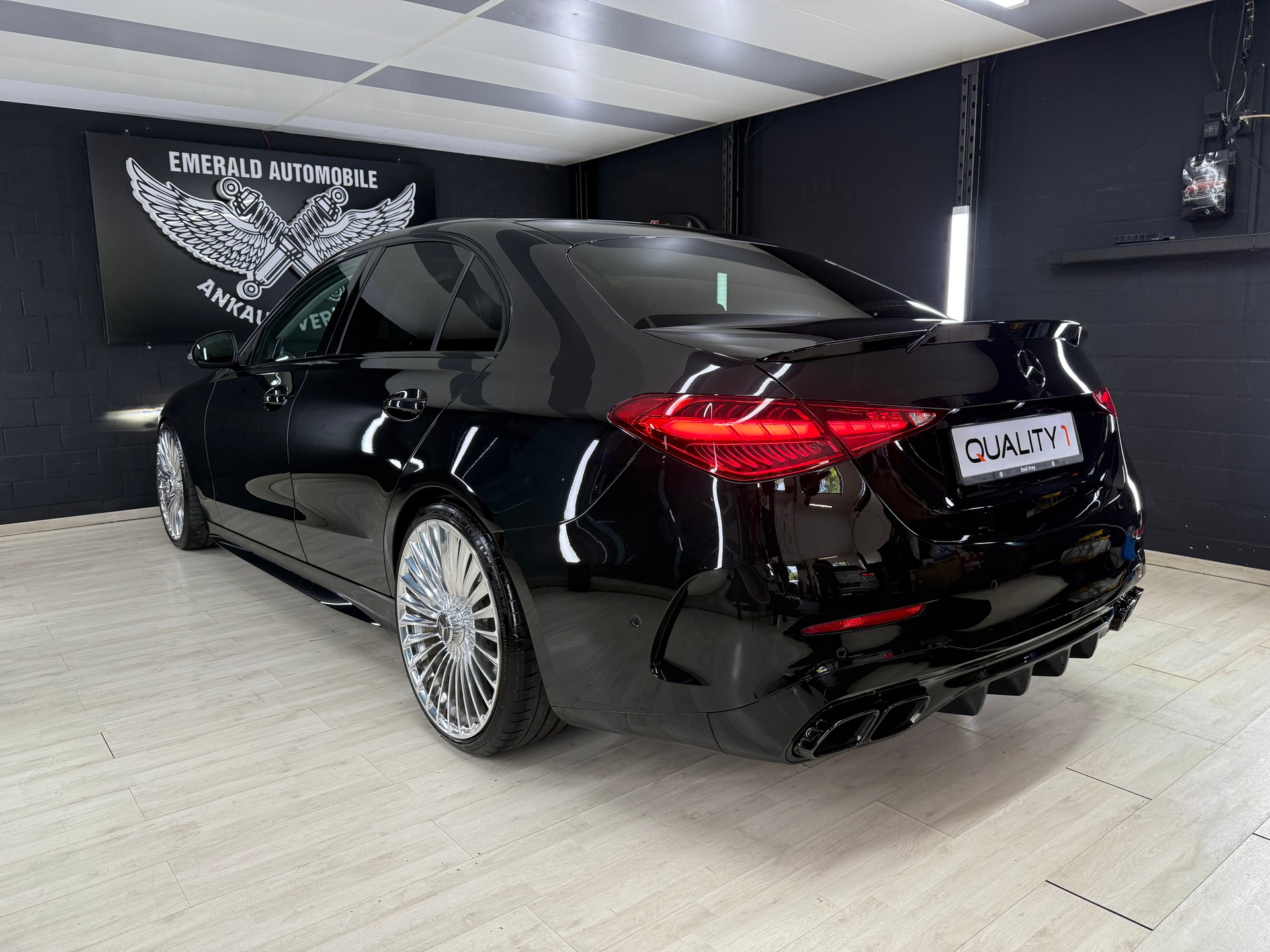 MERCEDES-BENZ C180 *C63s BODYKIT*-image-3