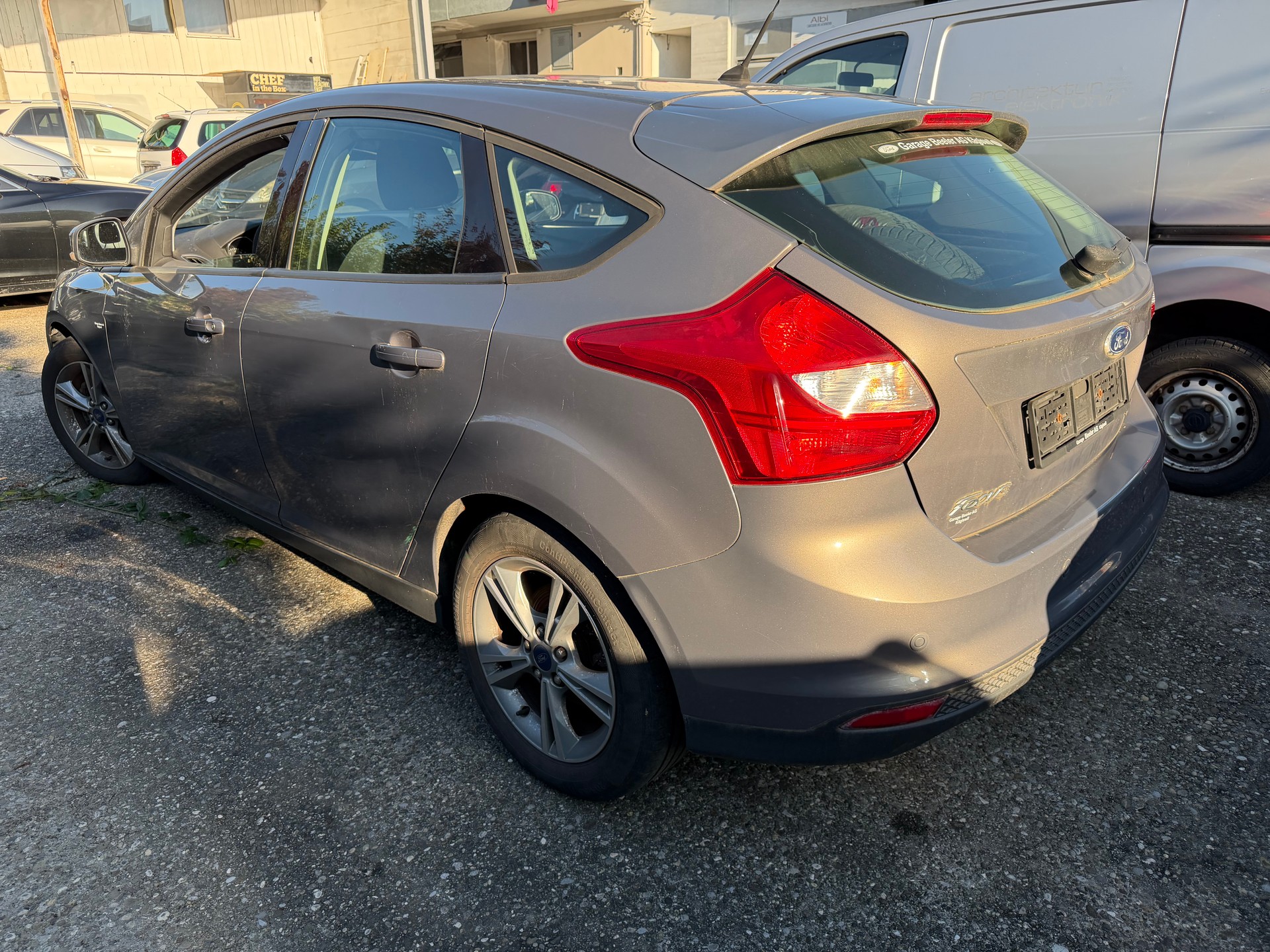 FORD Focus 1.0 SCTi Carving-image-3