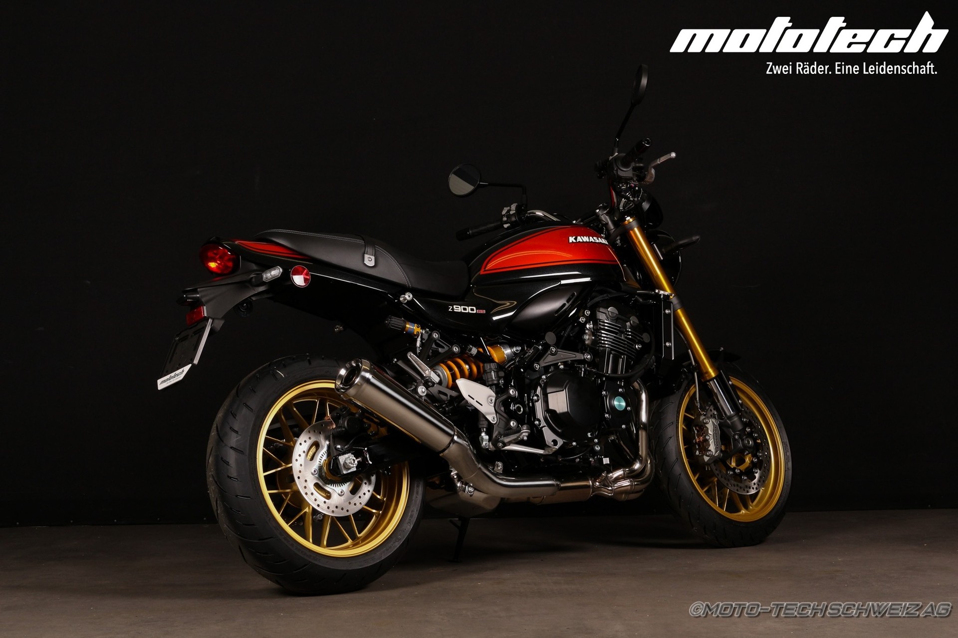 KAWASAKI Z 900 RS-showroom-element-1