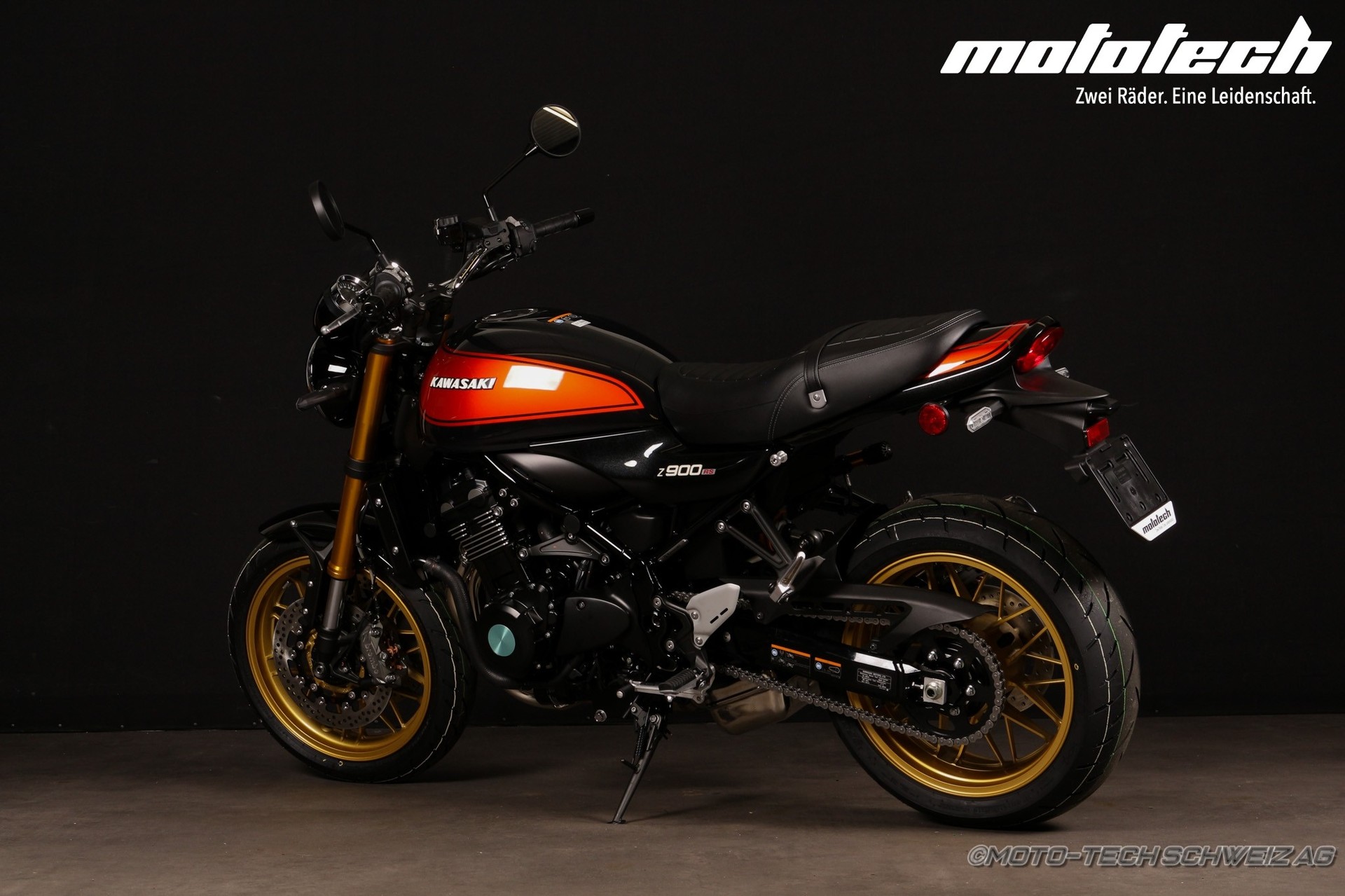 KAWASAKI Z 900 RS-showroom-element-2