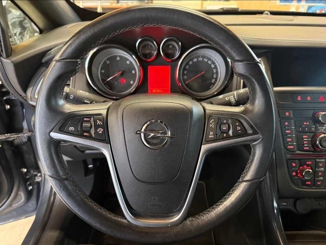 OPEL Cascada 2.0 CDTi Cosmo Automat-image-12