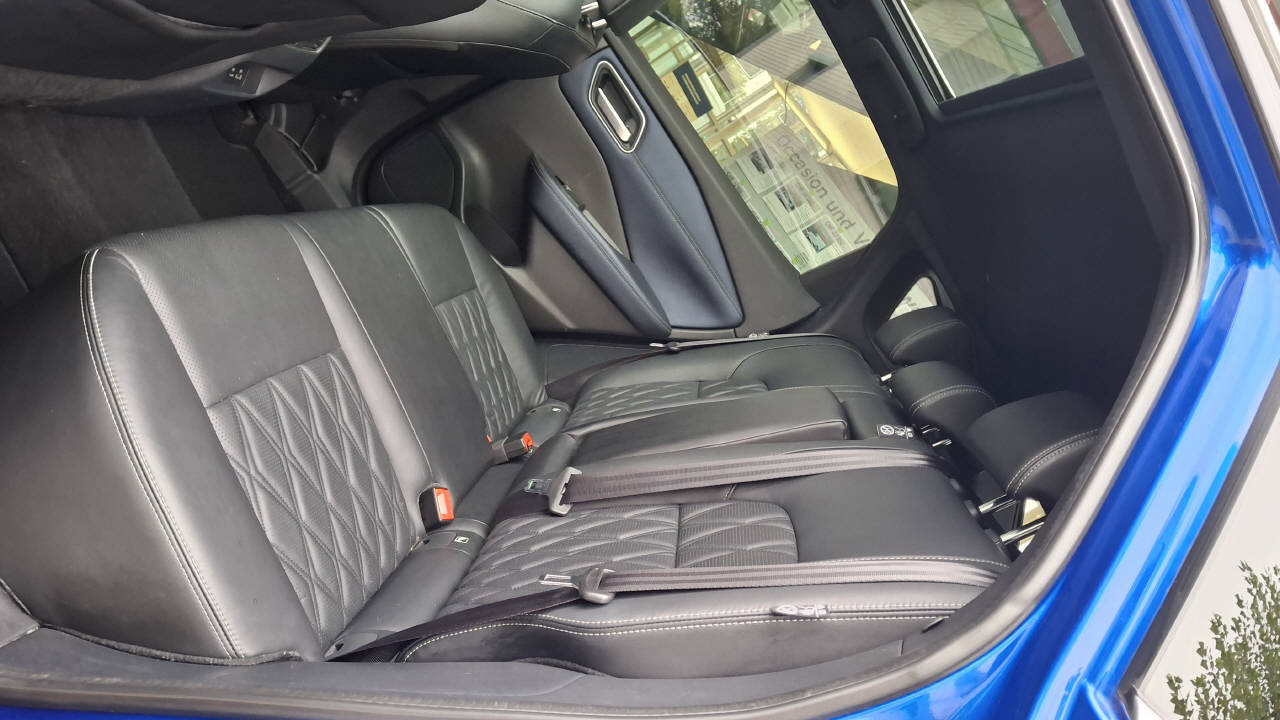 NISSAN Qashqai 1.3 DIG-T Tekna+ 4x4-image-8