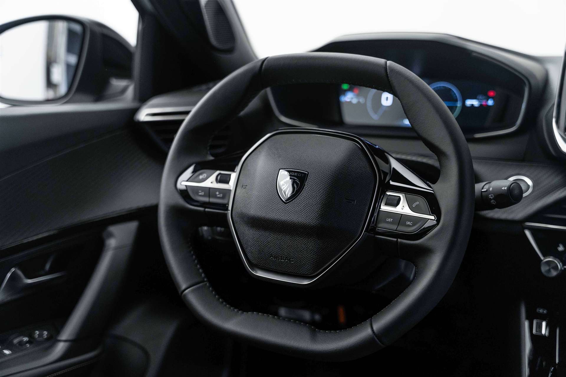 PEUGEOT PEUGEOT 2008 1.2 145 MHEV Allure Automat-image-9