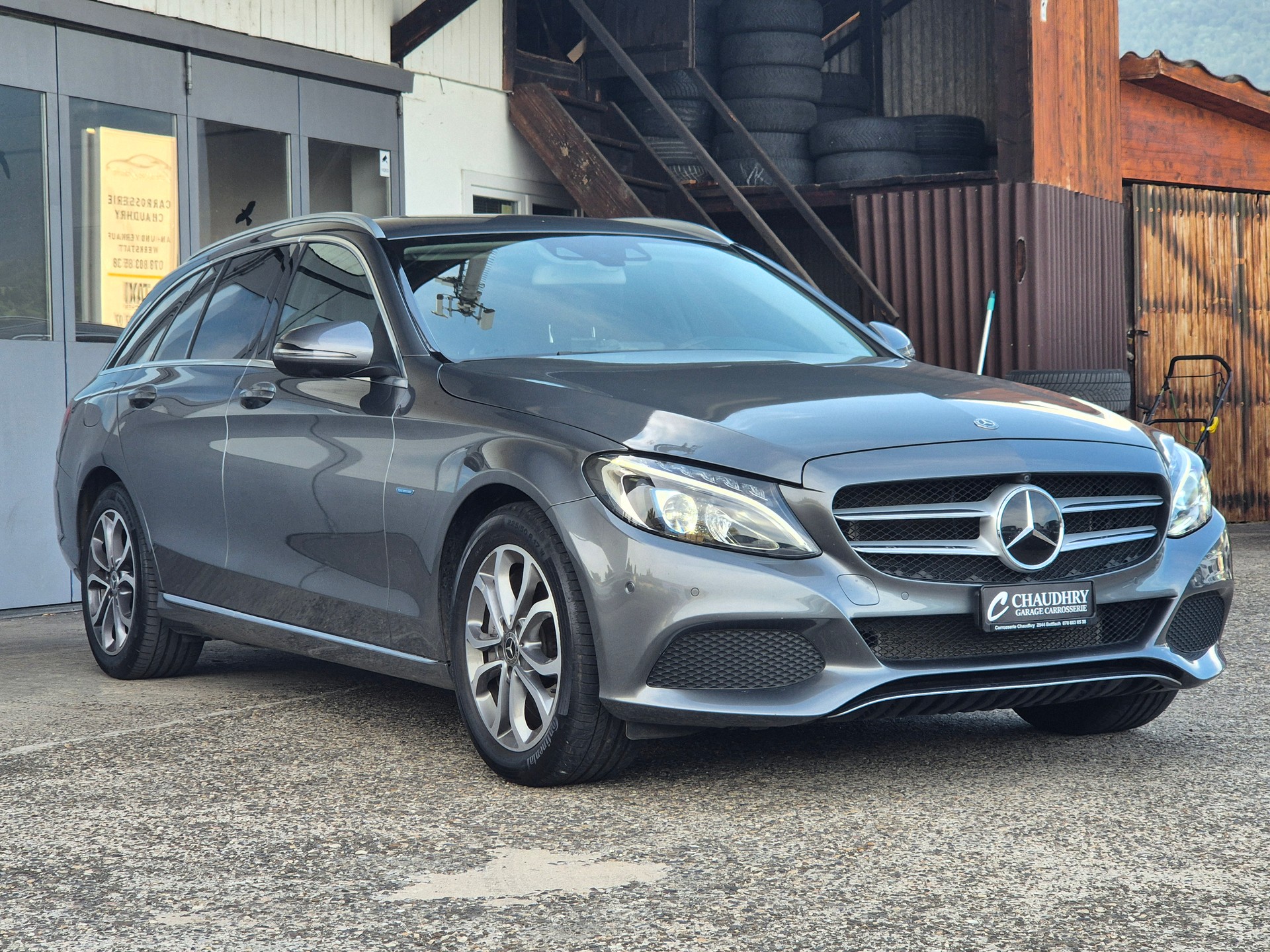 MERCEDES-BENZ C 350 e Avantgarde 7G-Tronic-image-3