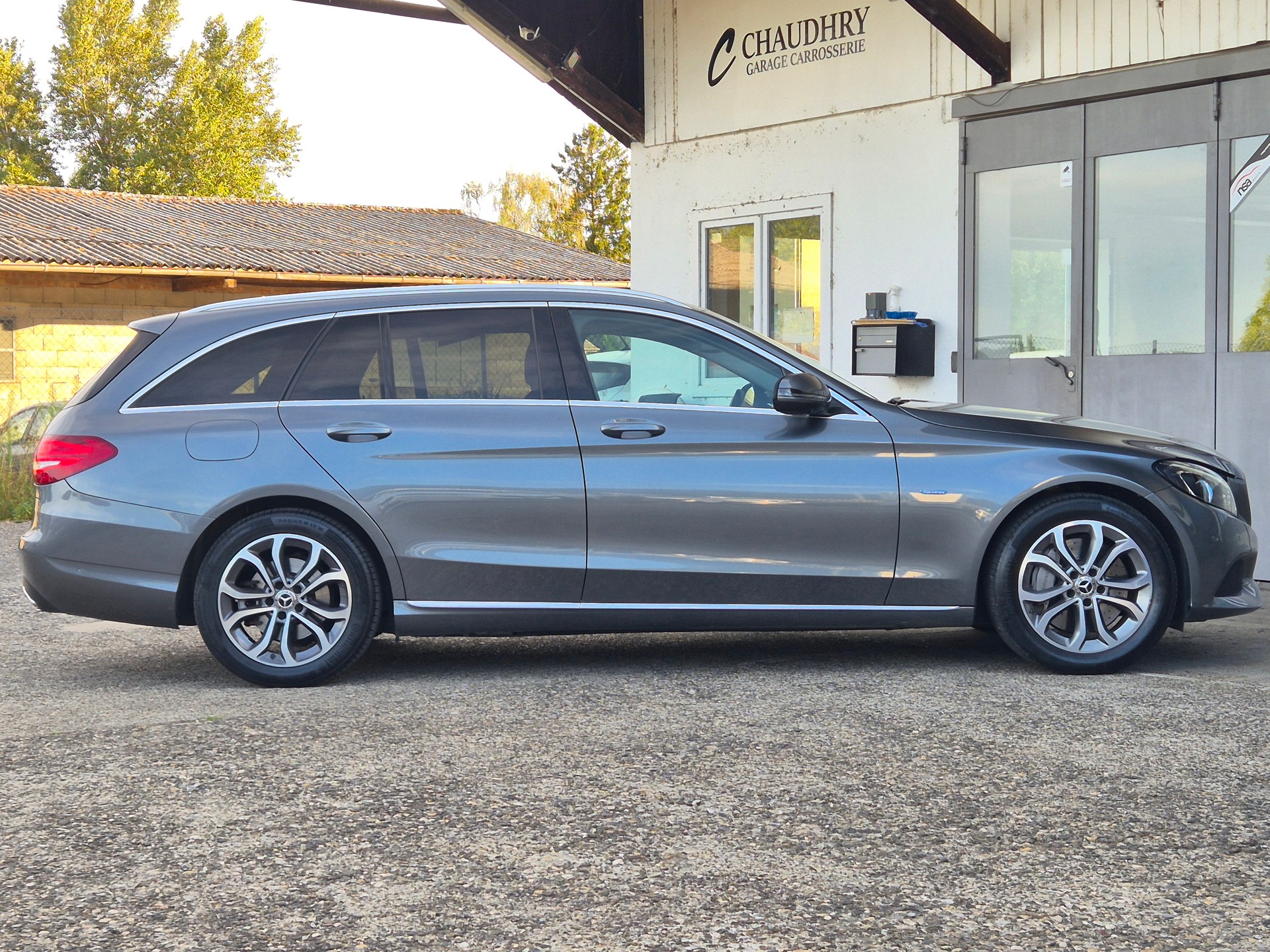 MERCEDES-BENZ C 350 e Avantgarde 7G-Tronic-image-4