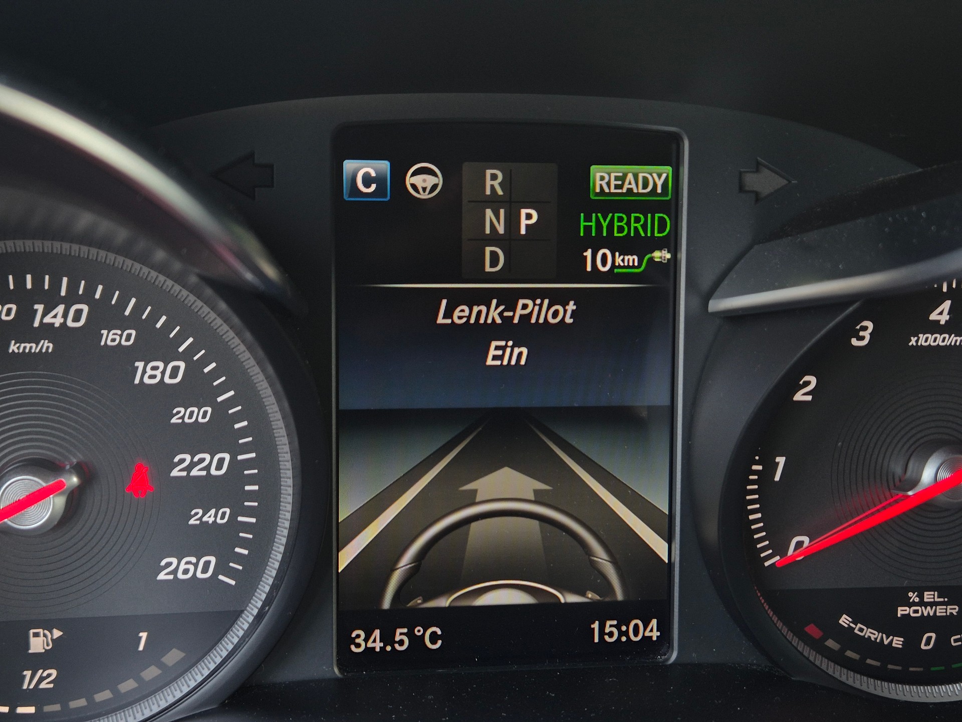 MERCEDES-BENZ C 350 e Avantgarde 7G-Tronic-image-27
