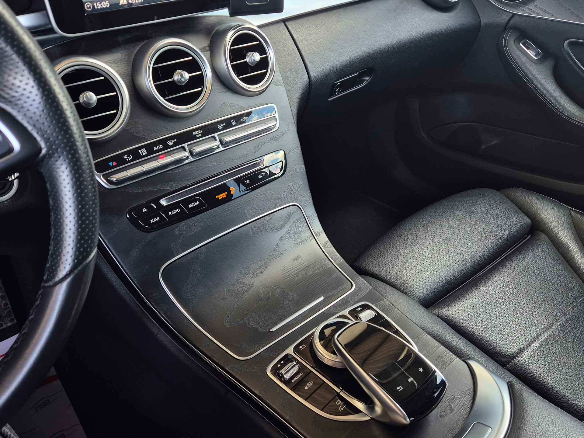 MERCEDES-BENZ C 350 e Avantgarde 7G-Tronic-image-18