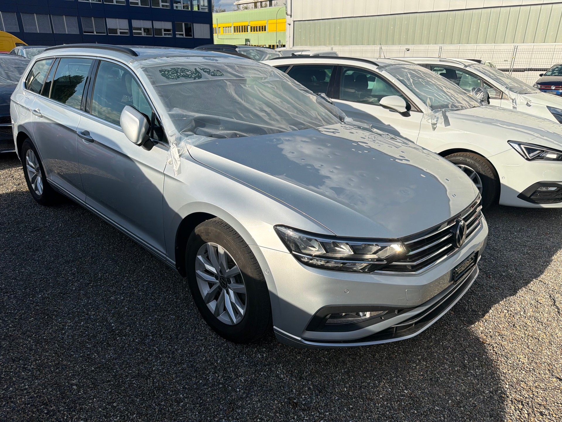 VW Passat 2.0 TDI BMT Business DSG-image-3