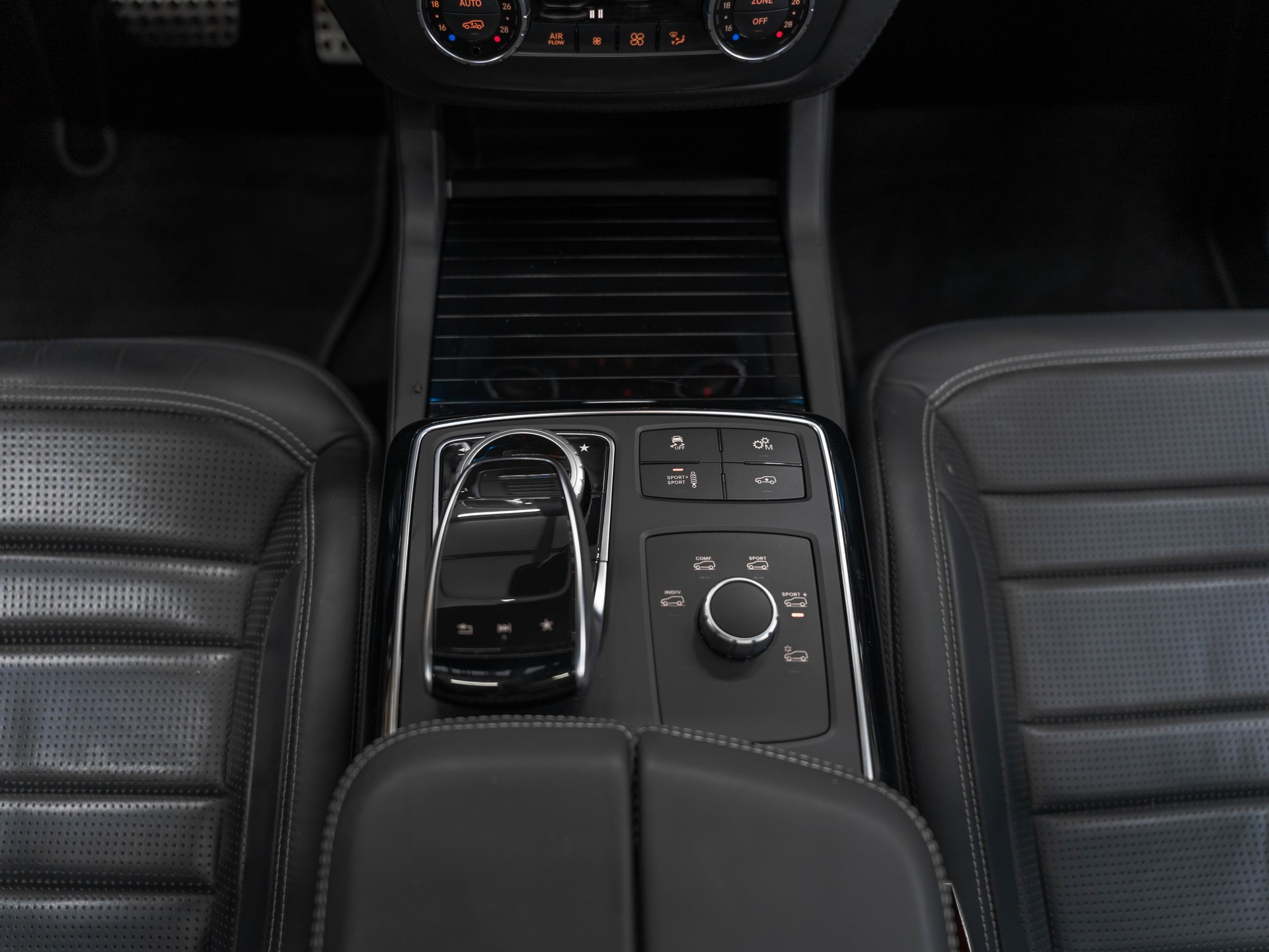MERCEDES-BENZ GLE Coupé 63 S AMG 4Matic Speedshift-image-25
