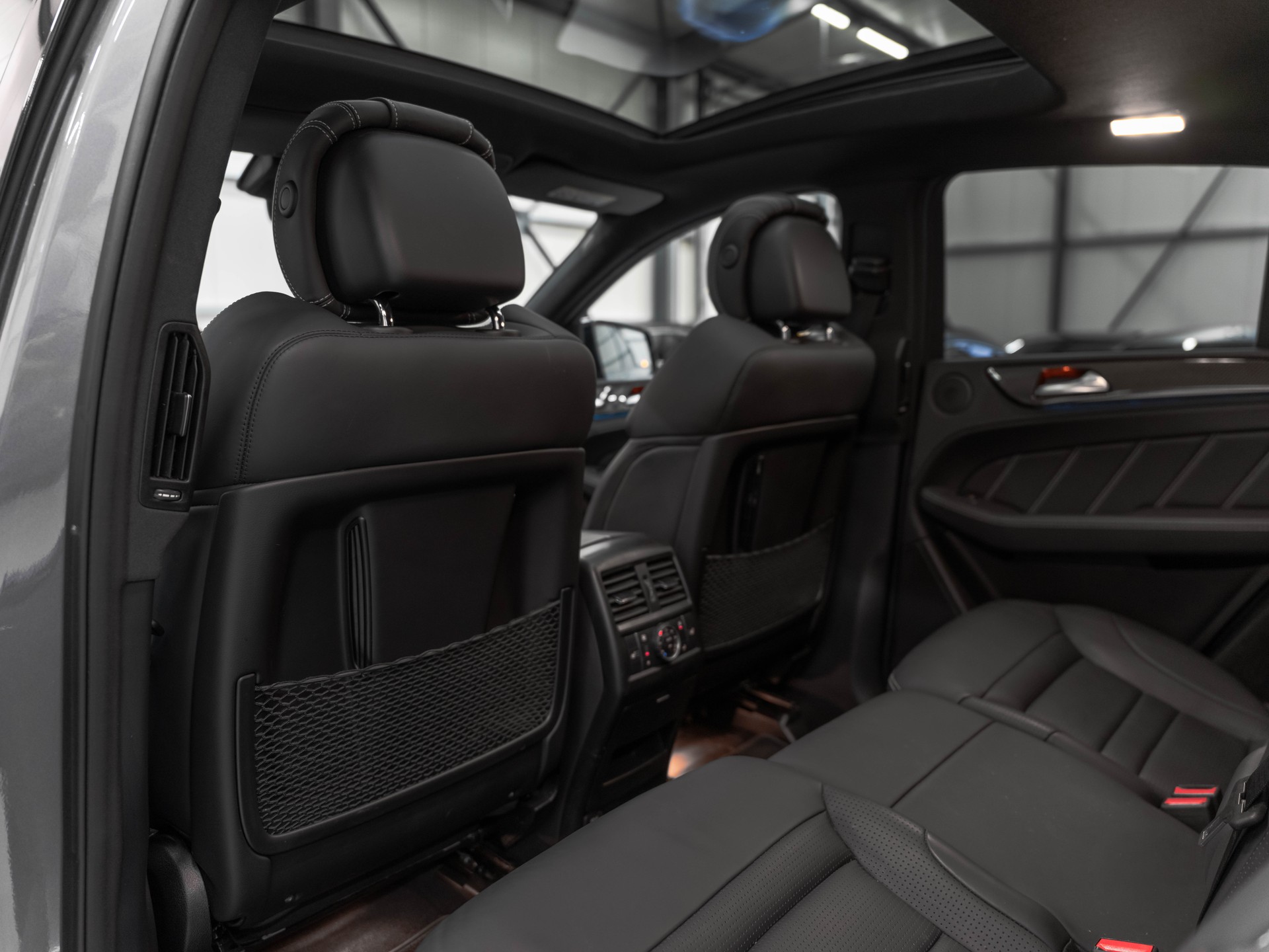 MERCEDES-BENZ GLE Coupé 63 S AMG 4Matic Speedshift-image-11
