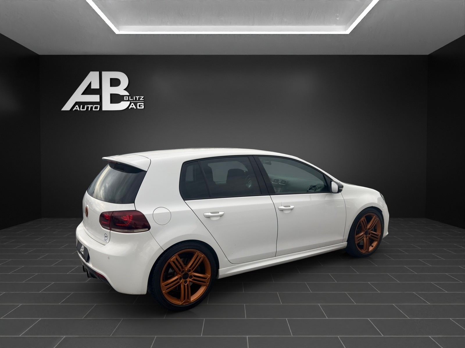VW Golf 2.0 TSI R 4Motion DSG mit 270 PS-image-4