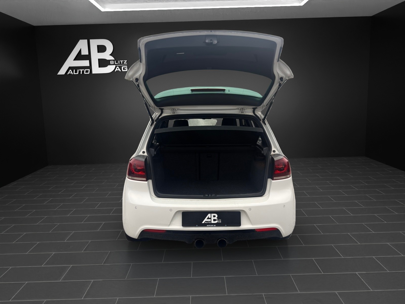 VW Golf 2.0 TSI R 4Motion DSG mit 270 PS-image-16
