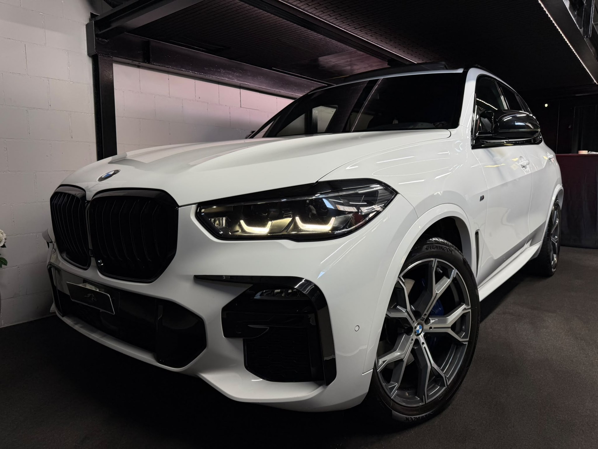 BMW X5 xDrive 48V 30d M Sport Steptronic-image-0