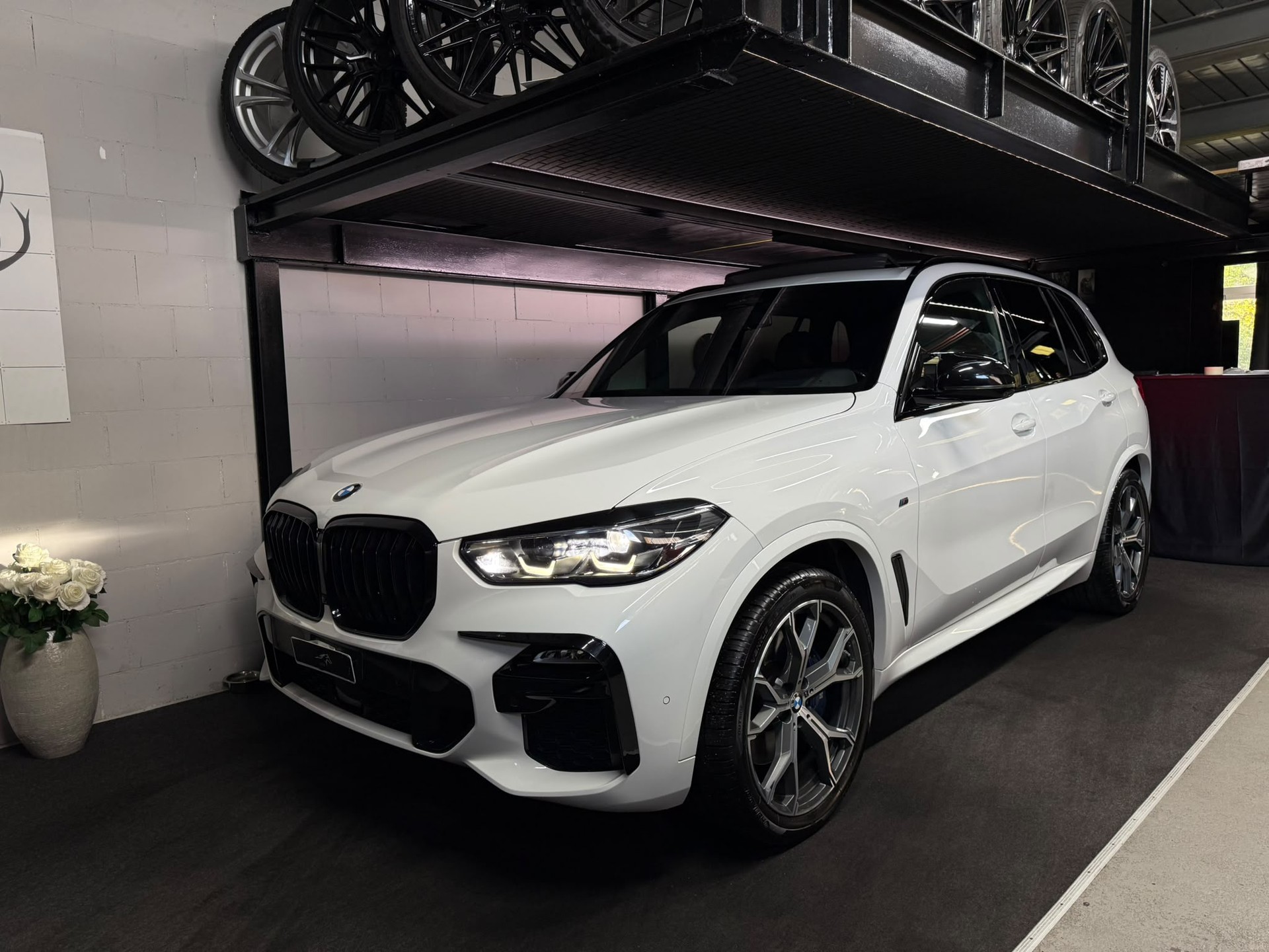 BMW X5 xDrive 48V 30d M Sport Steptronic-image-1