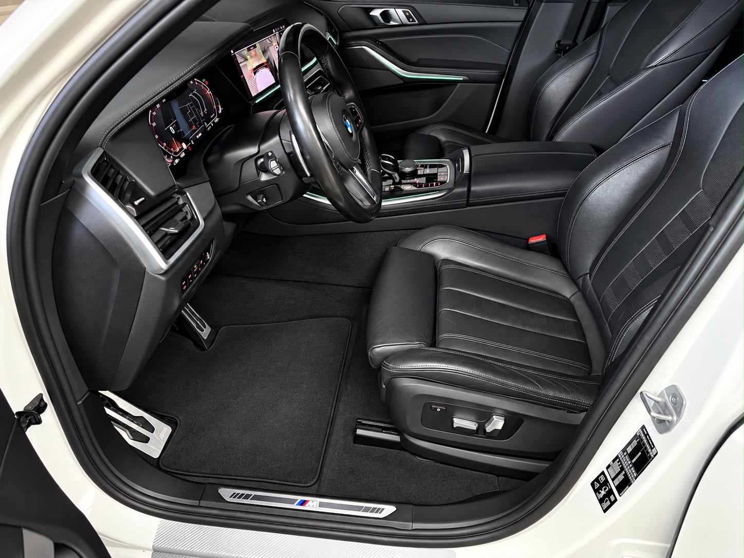 BMW X5 xDrive 48V 30d M Sport Steptronic-image-12