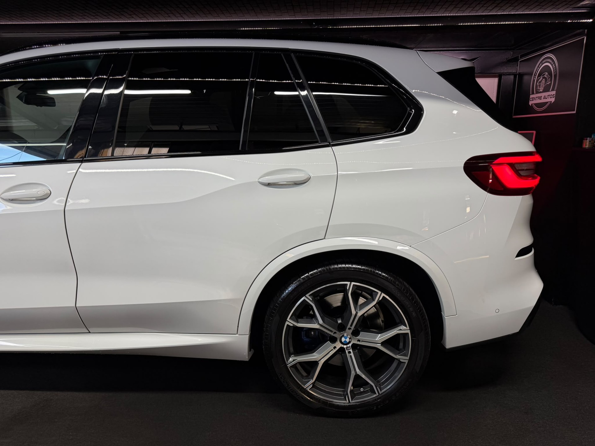 BMW X5 xDrive 48V 30d M Sport Steptronic-image-8