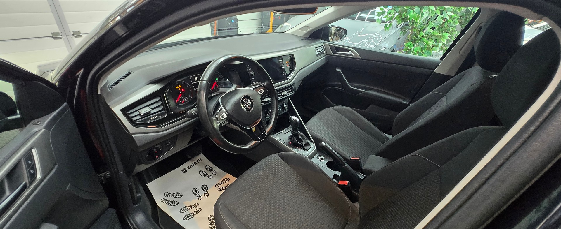 VW Polo 1.0 TSI BMT Comfortline DSG-image-22