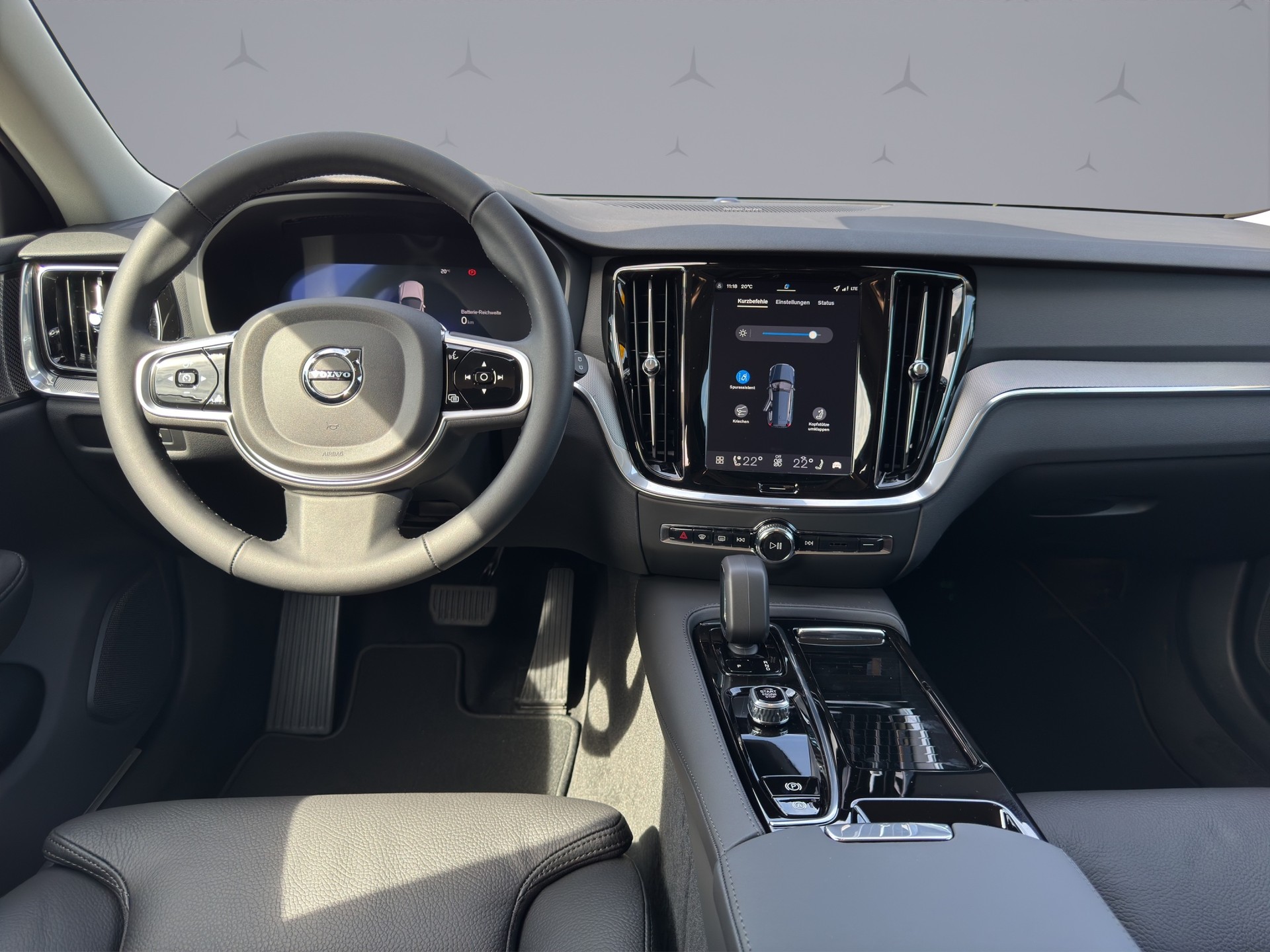 VOLVO V60 2.0 T6 TE Plus Dark eAWD-image-12