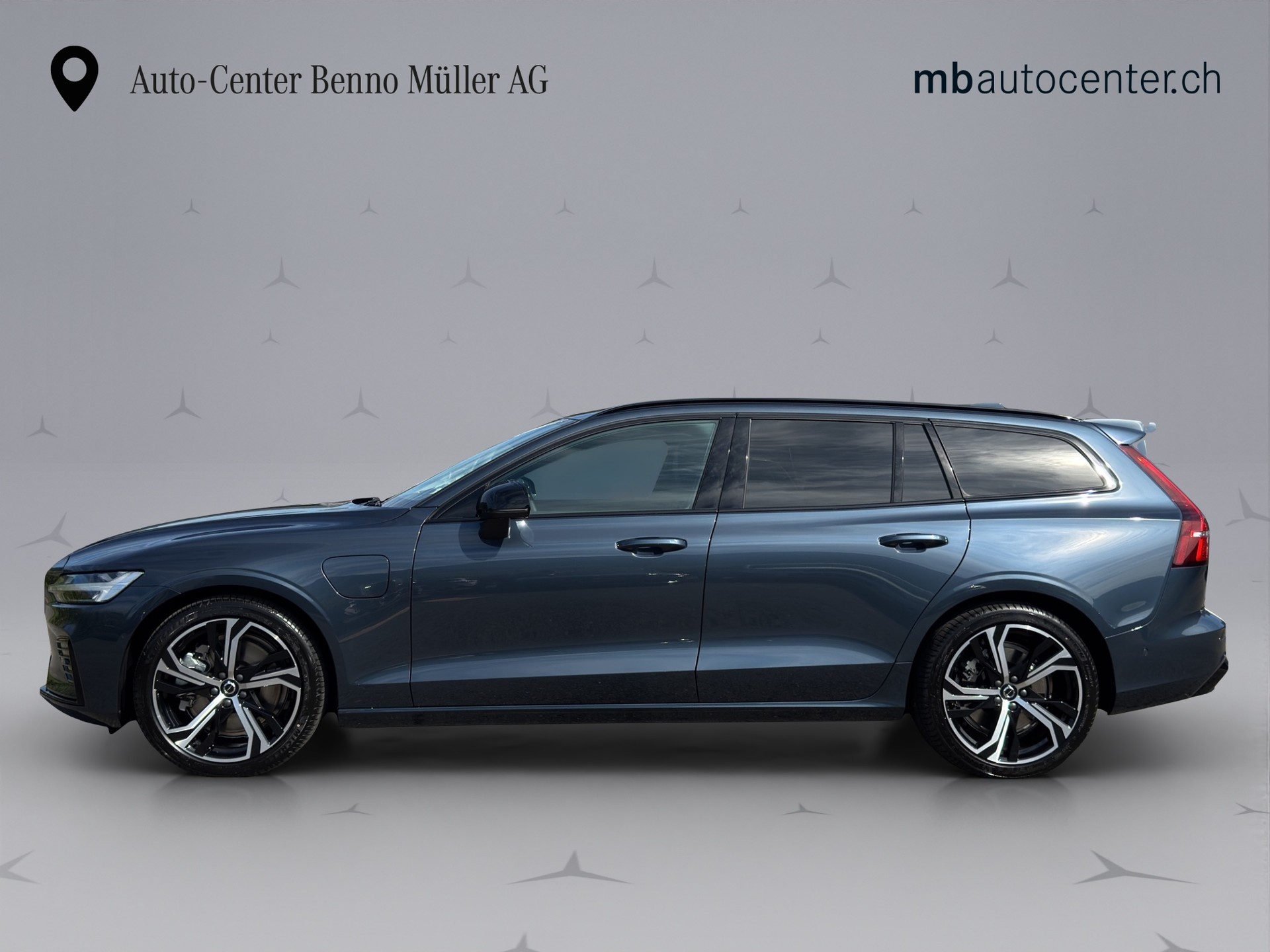 VOLVO V60 2.0 T6 TE Plus Dark eAWD-image-1