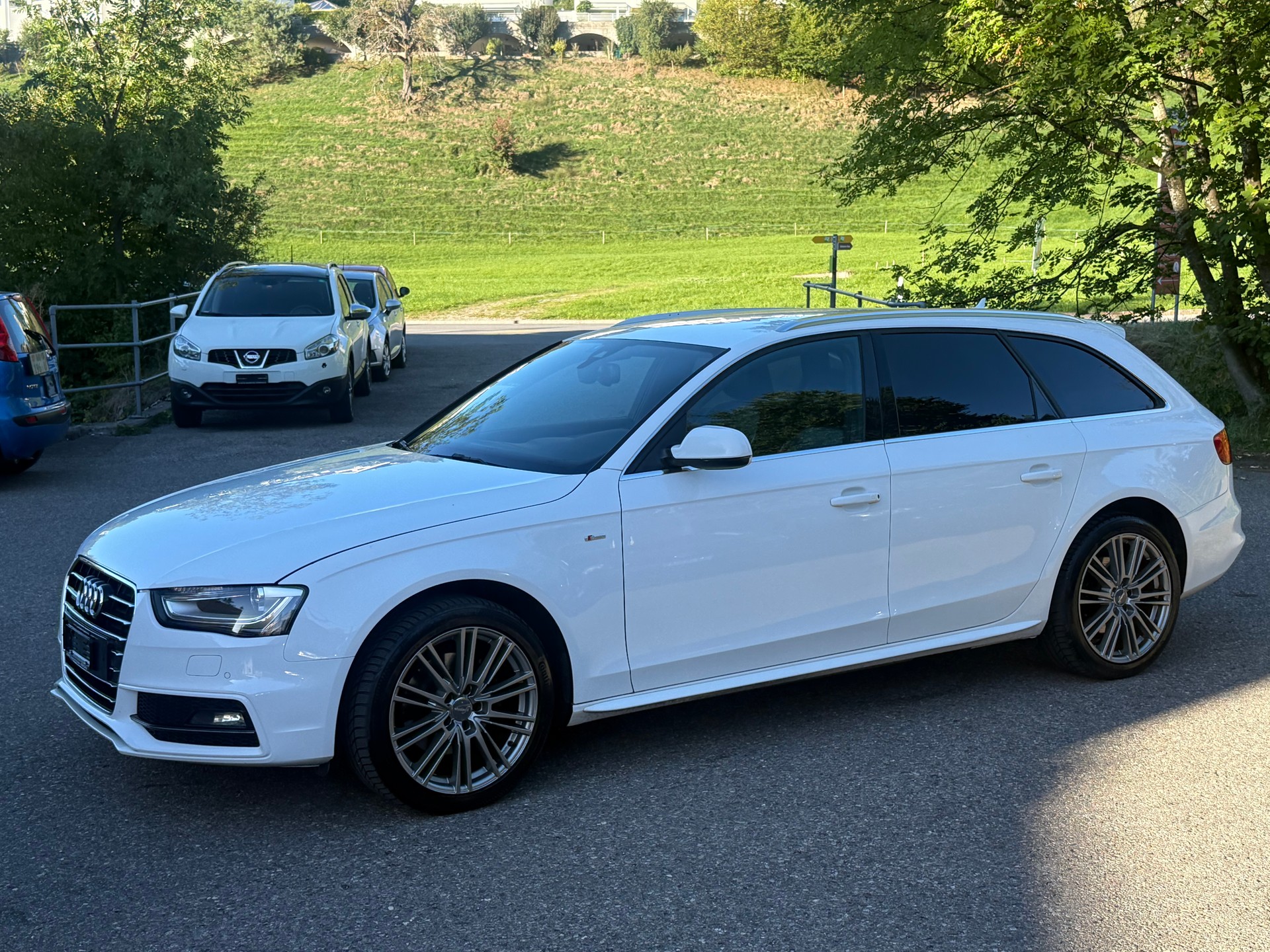 AUDI A4 Avant 2.0 TDI quattro S-tronic-image-4