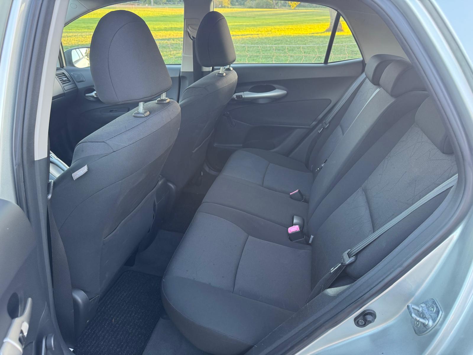 TOYOTA Auris 1.4 Linea Luna-image-11