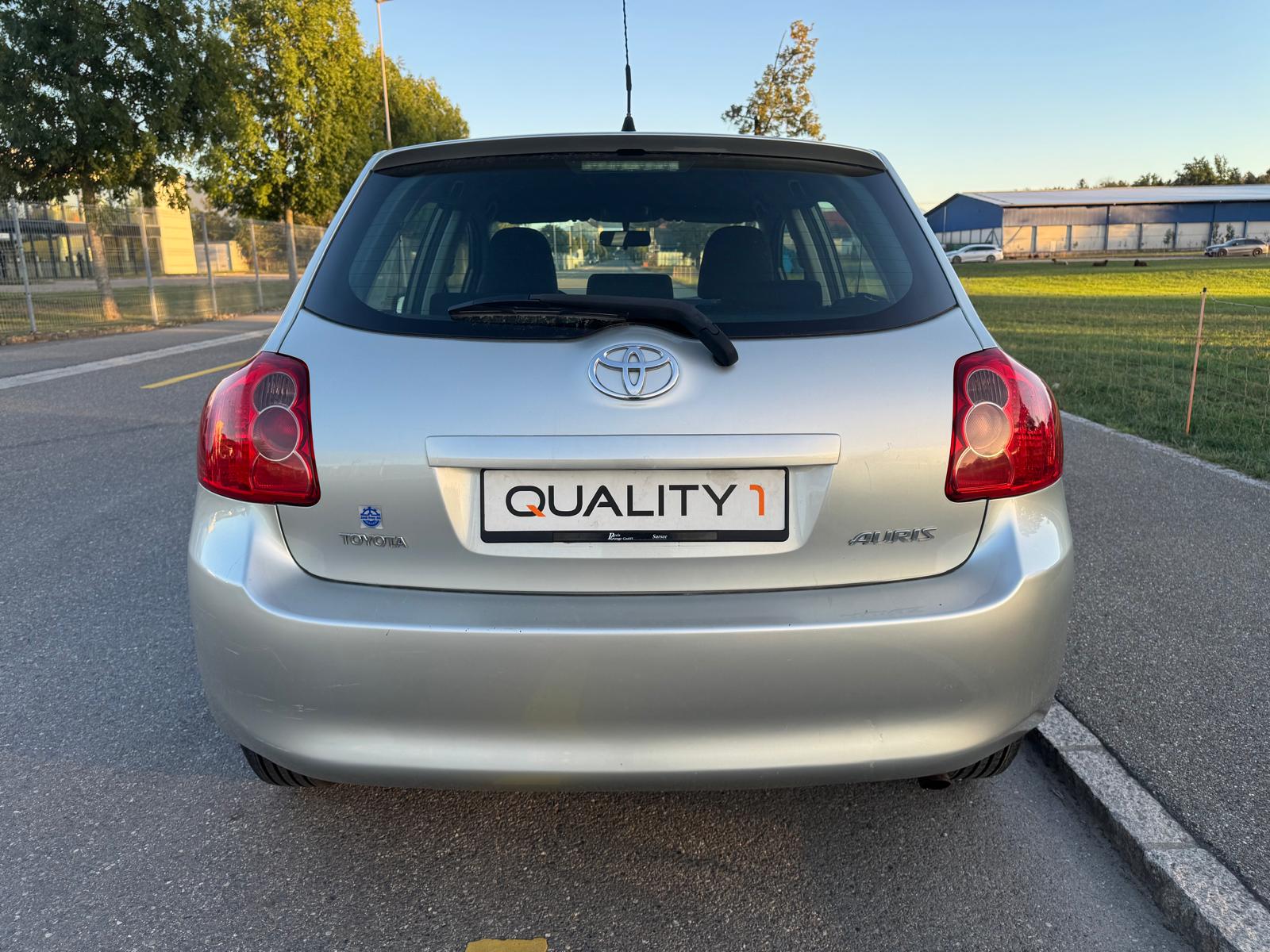 TOYOTA Auris 1.4 Linea Luna-image-3