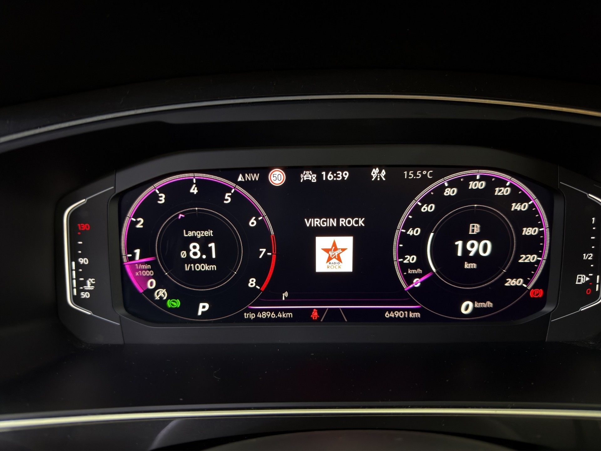 VW Tiguan Allspace 2.0TSI R-Line 4Motion DSG-image-11