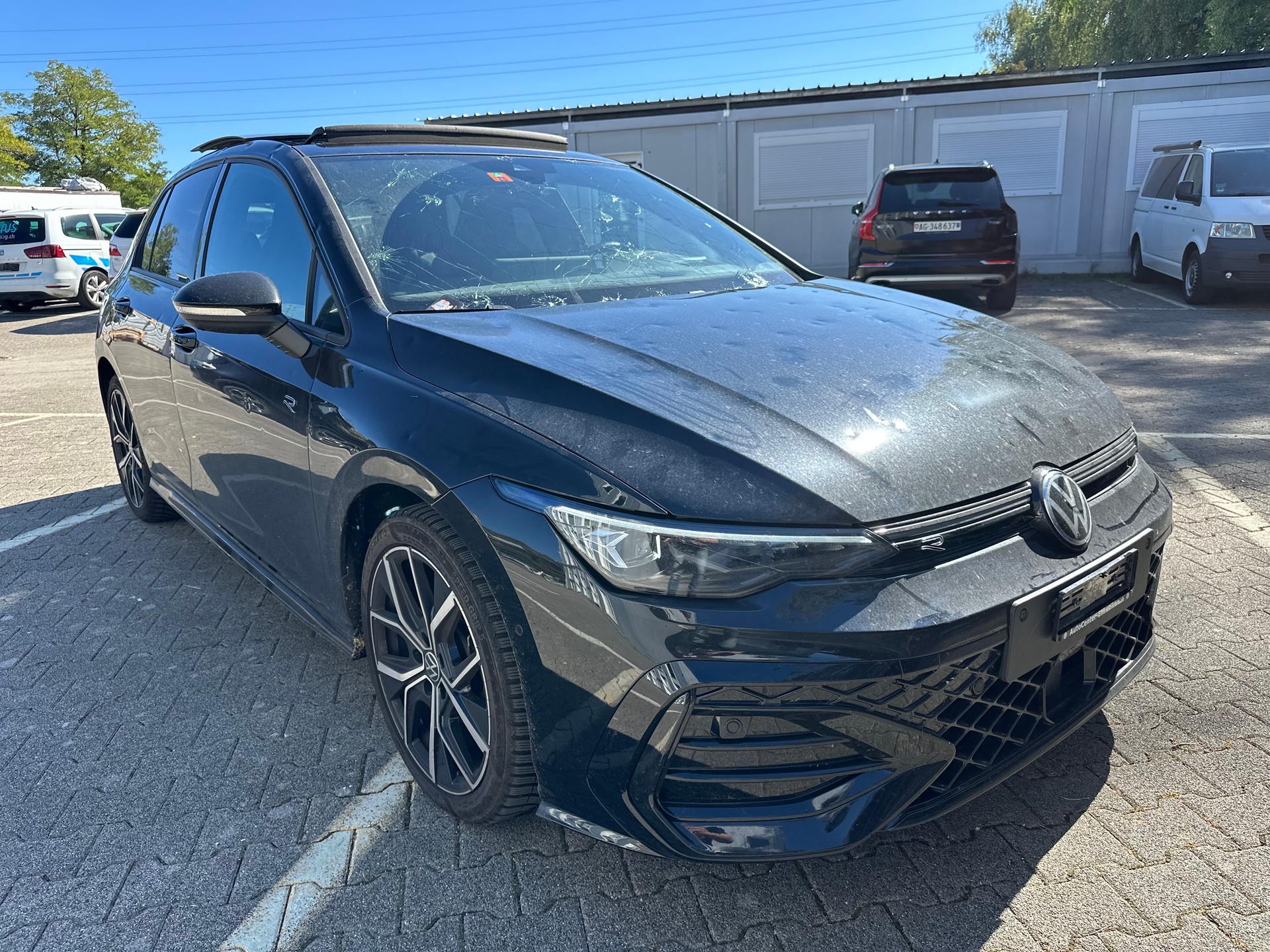 VW Golf 1.5 e TSI mHEV R-Line DSG-image-1