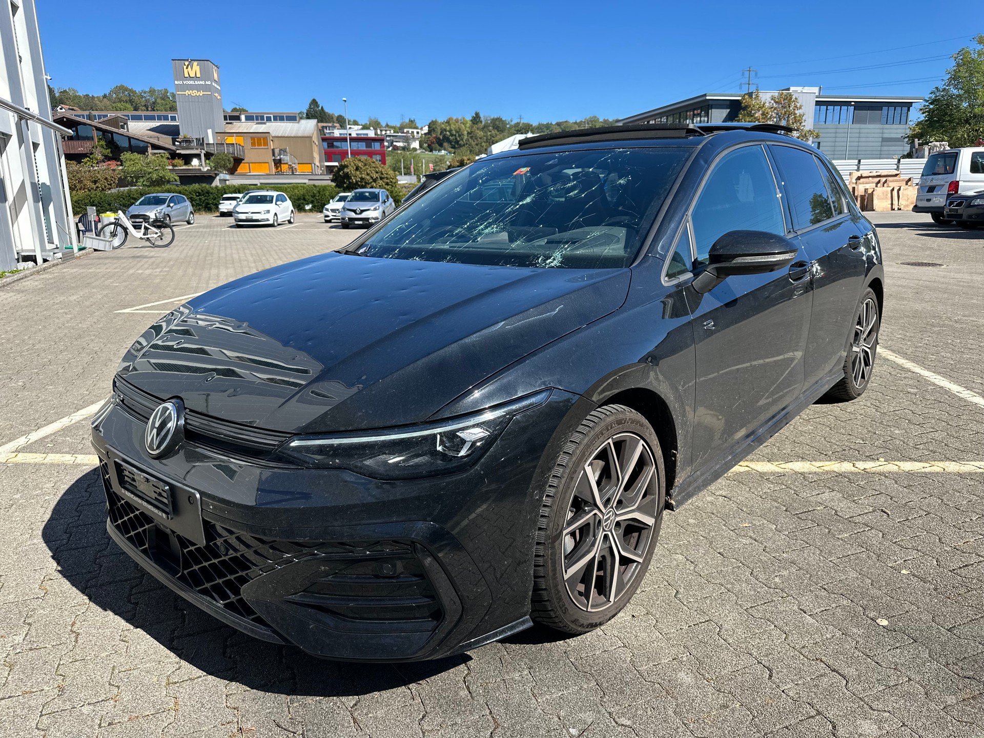VW Golf 1.5 e TSI mHEV R-Line DSG-image-7