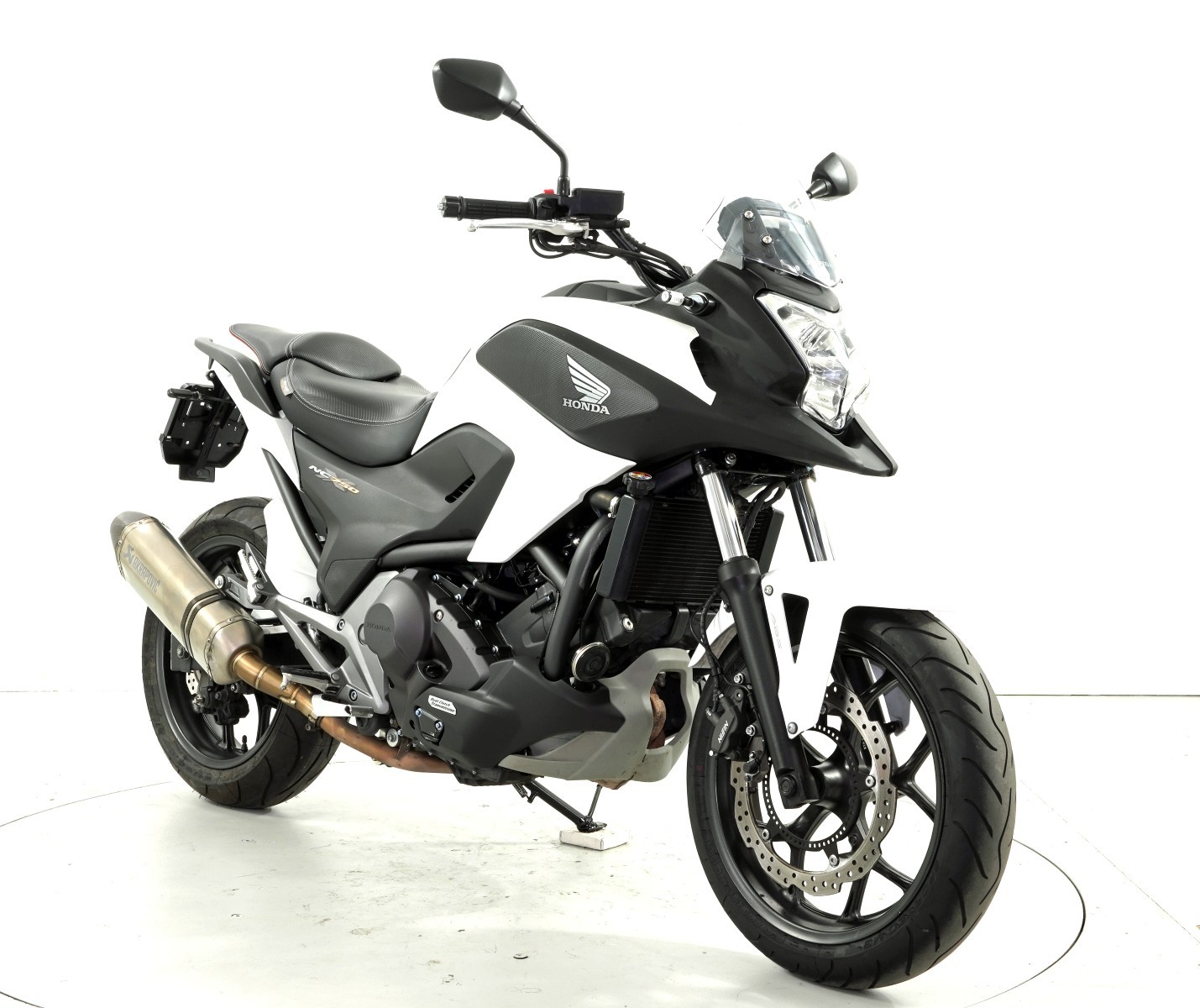 HONDA NC 750 XD ABS-showroom-element-1