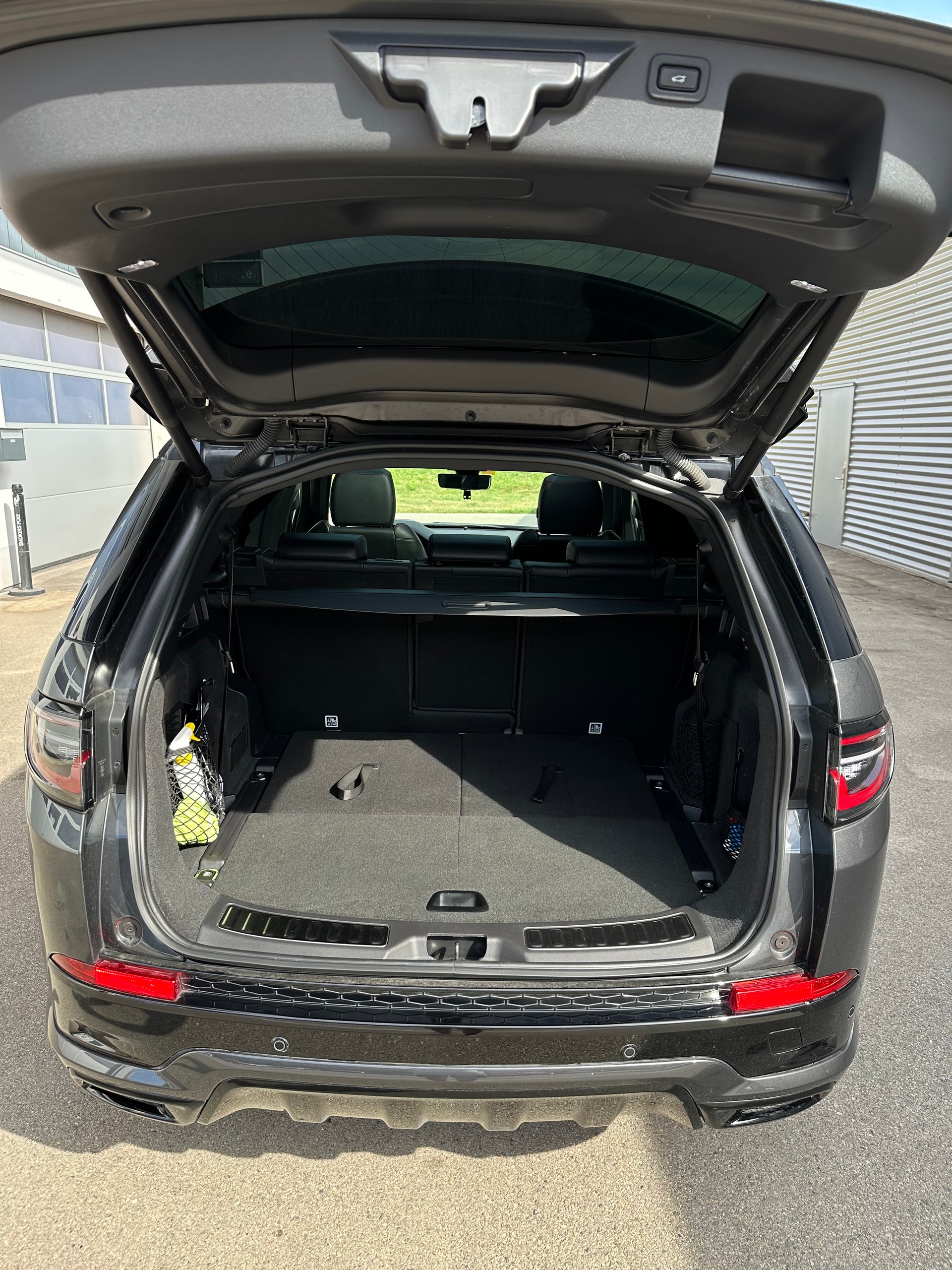 LAND ROVER 2.0 Si4 R-Dynamic HSE-image-3