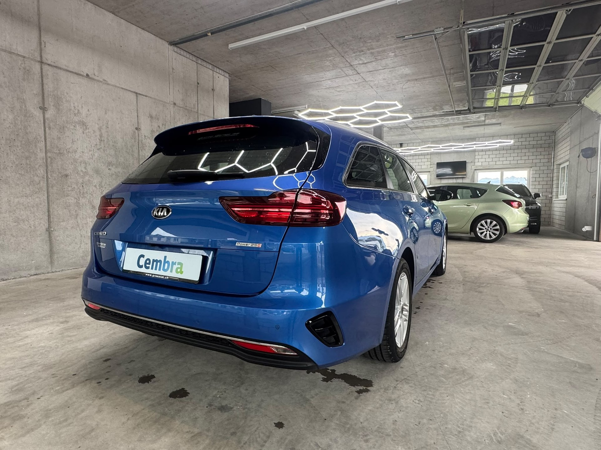 KIA Ceed Sportswagon 1.4 T-GDi Power 25 DCT-image-3