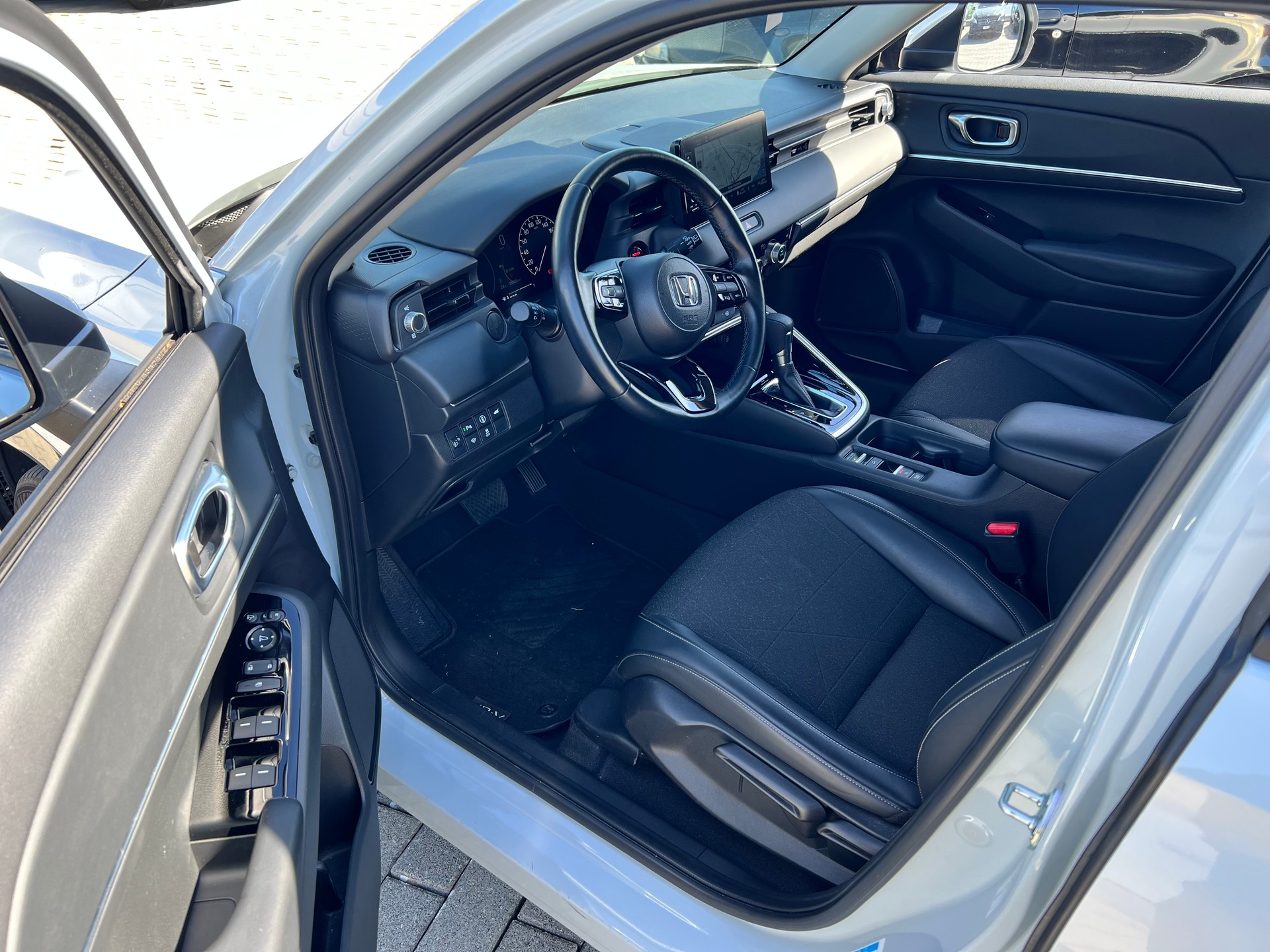 HONDA HR-V 1.5i-MMD Advance CVT-image-11